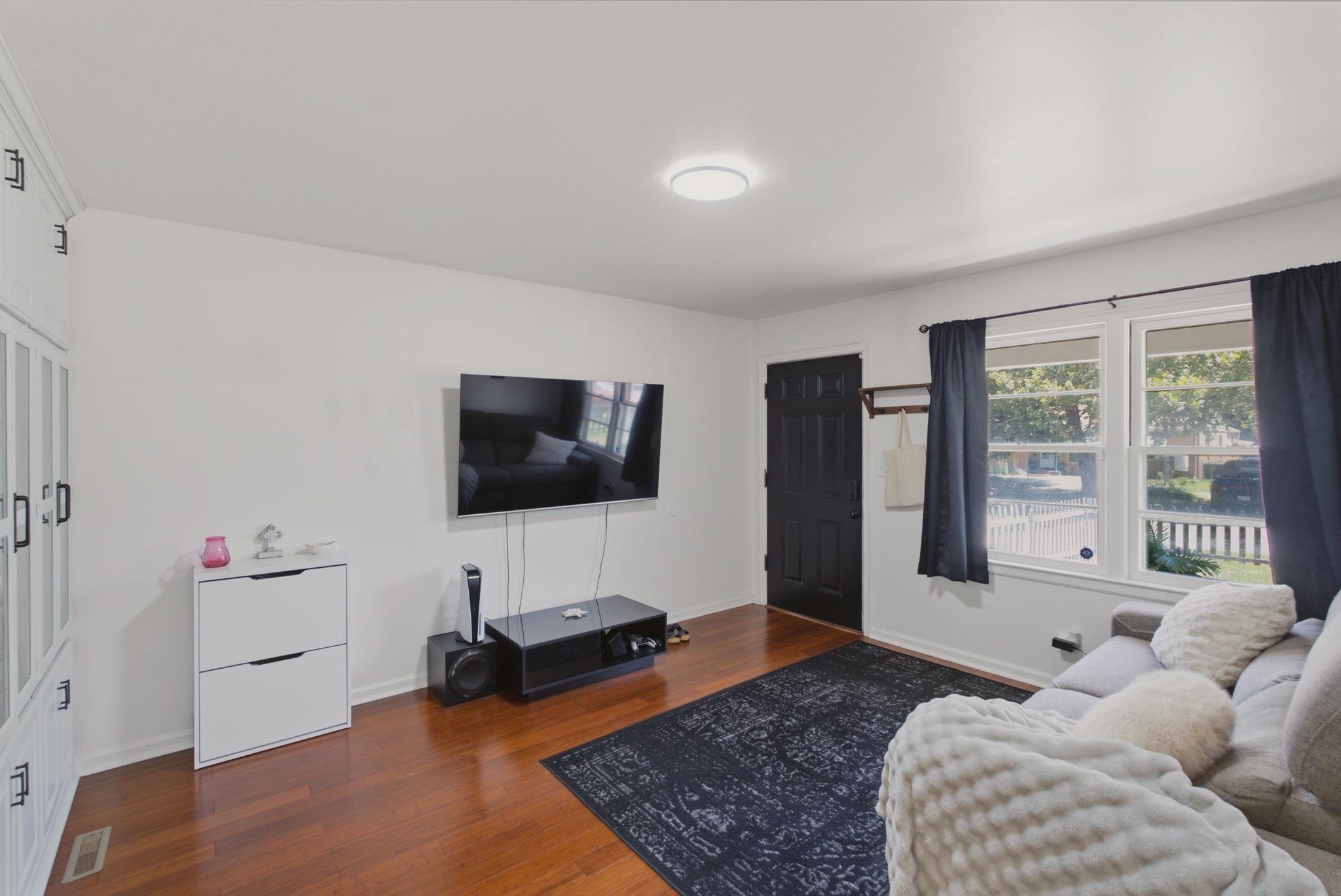 801 S Lightner Property Photo 12