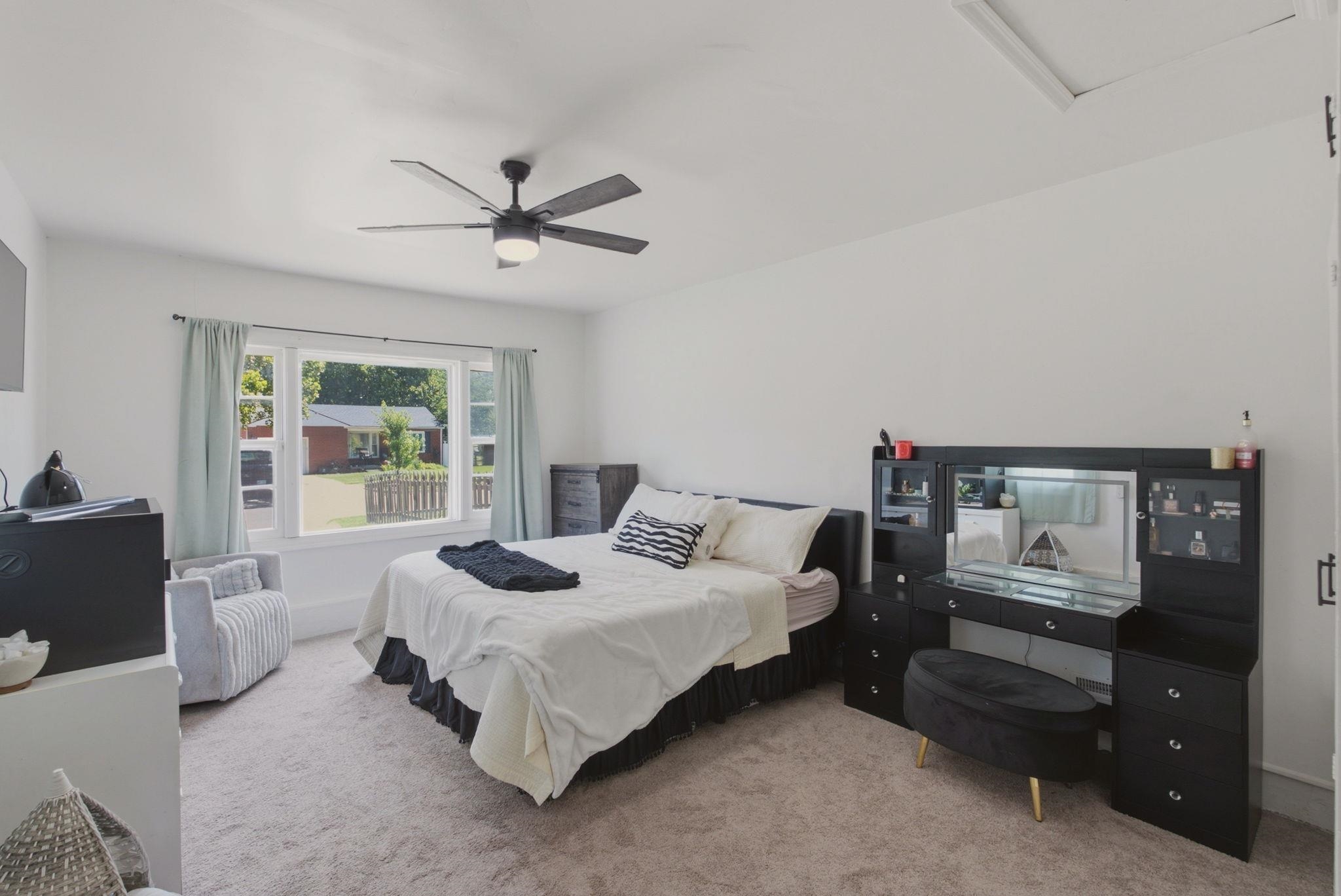 801 S Lightner Property Photo 18