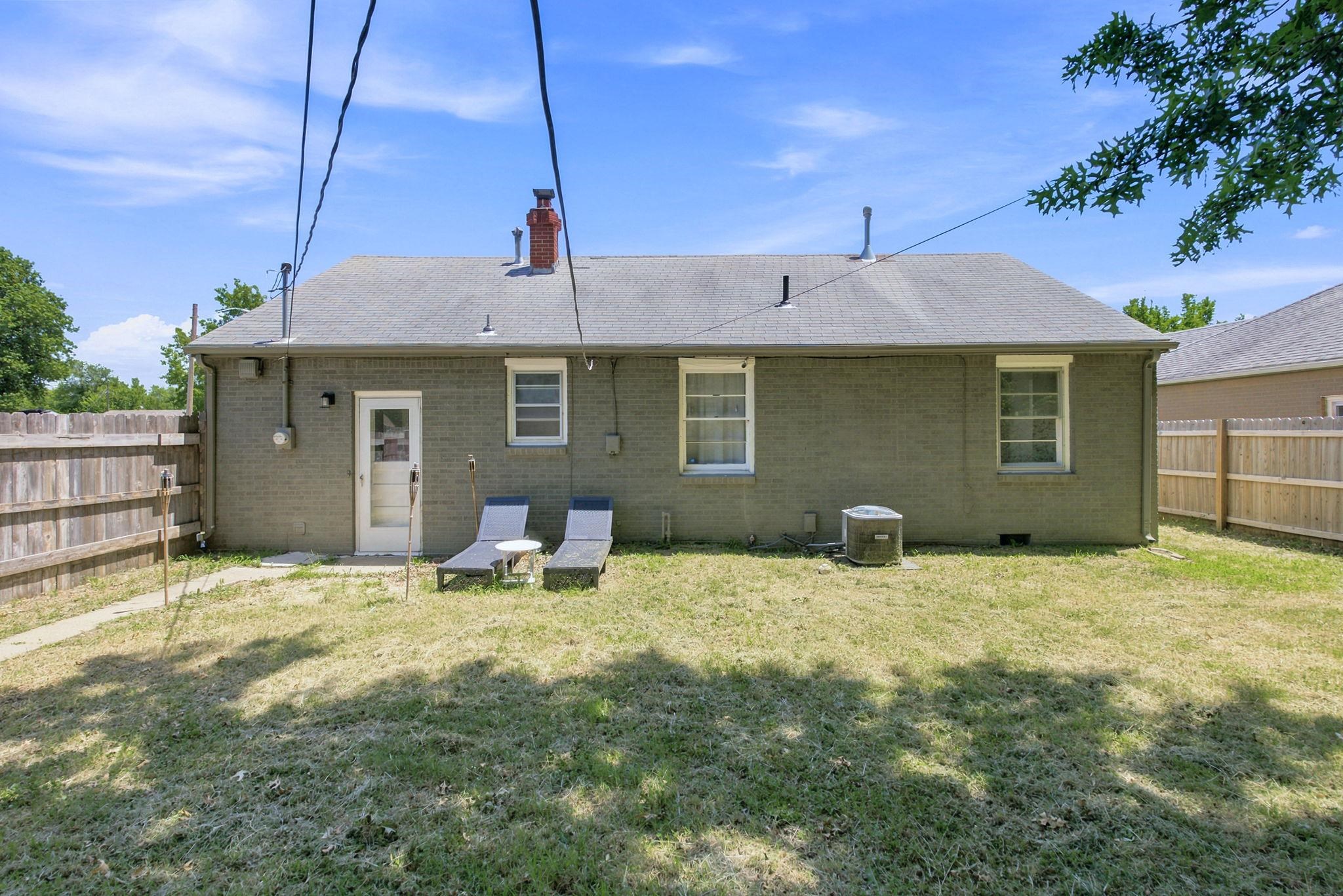 801 S Lightner Property Photo 24