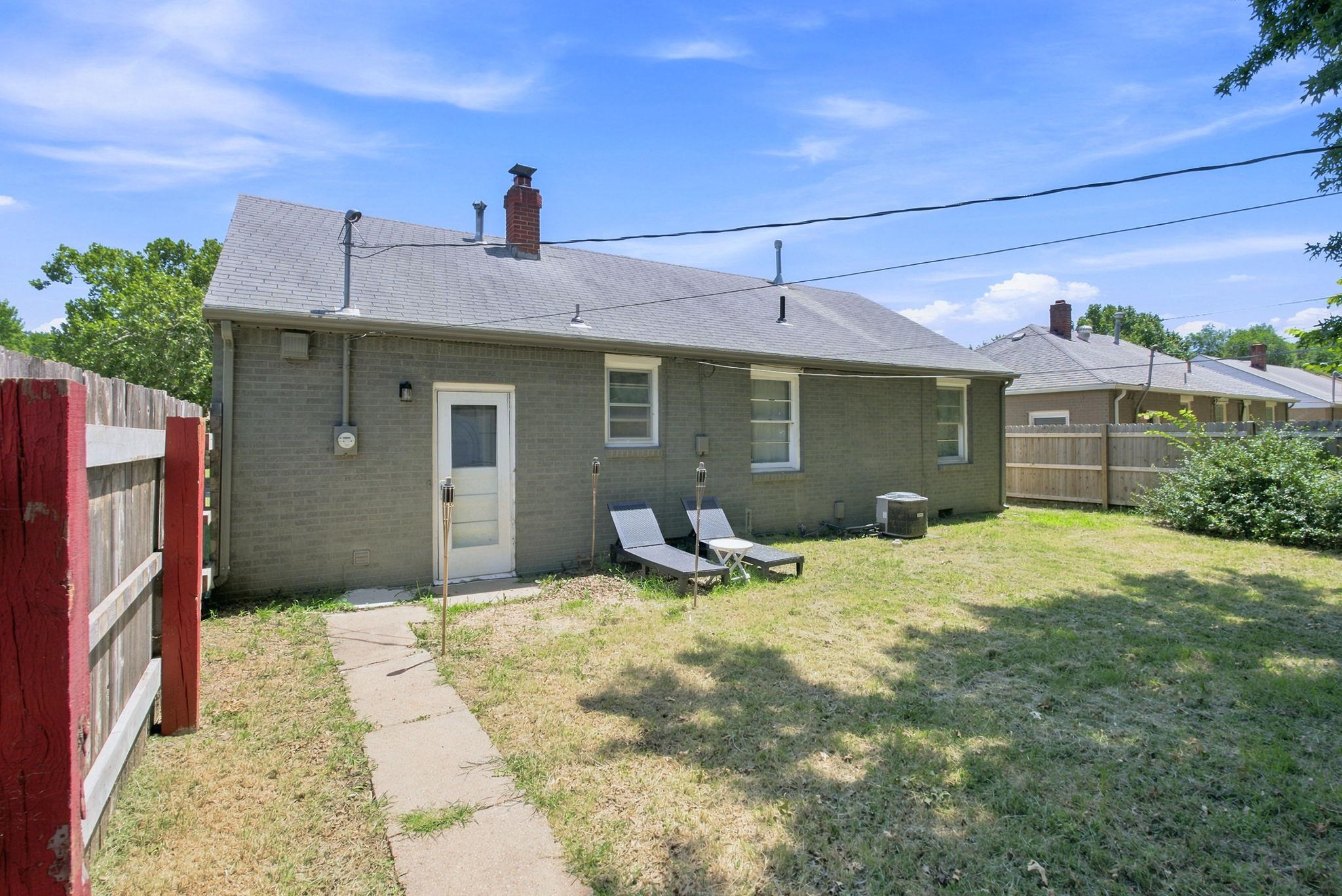 801 S Lightner Property Photo 27