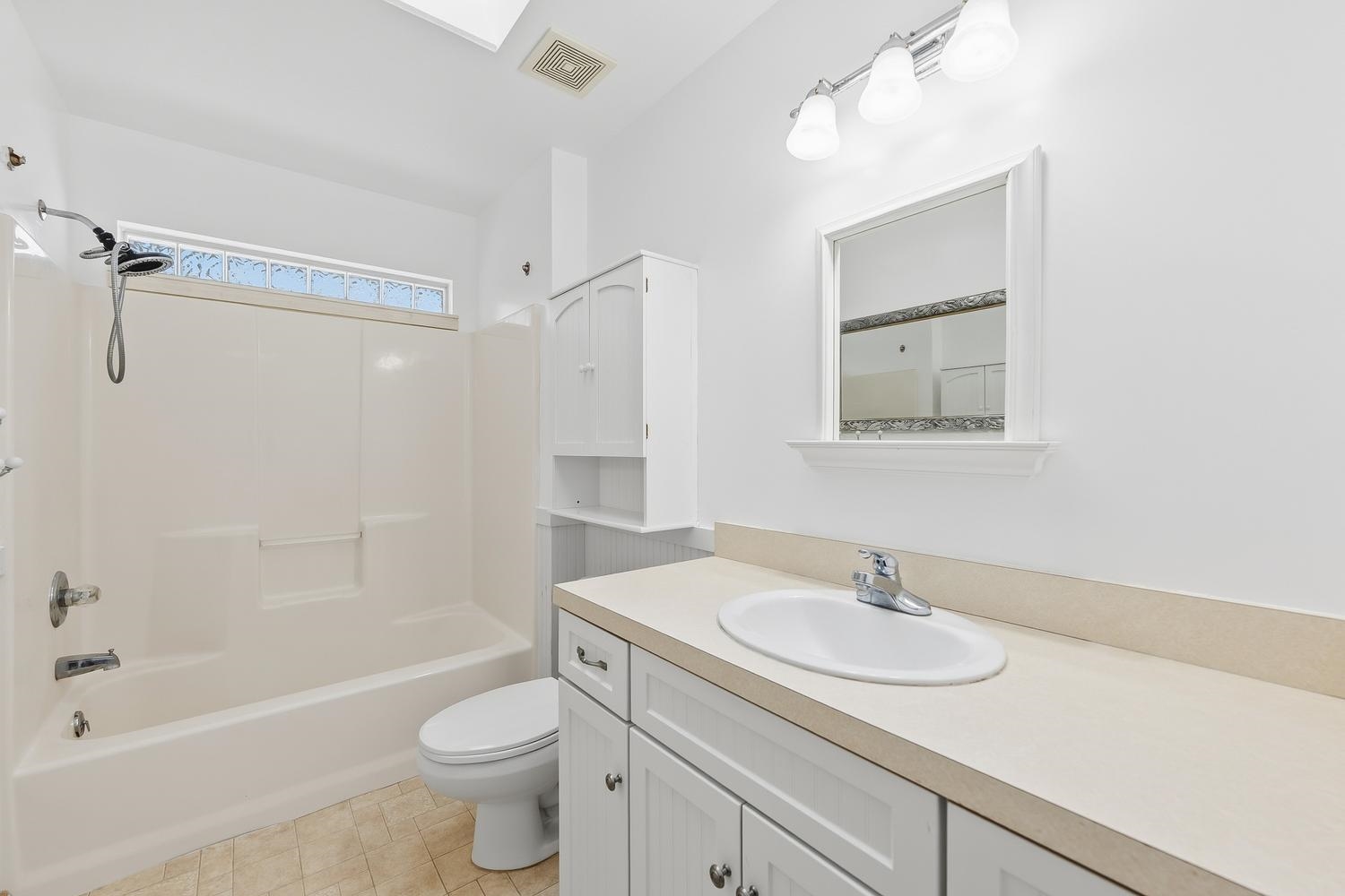 601 Scott St Property Photo 17