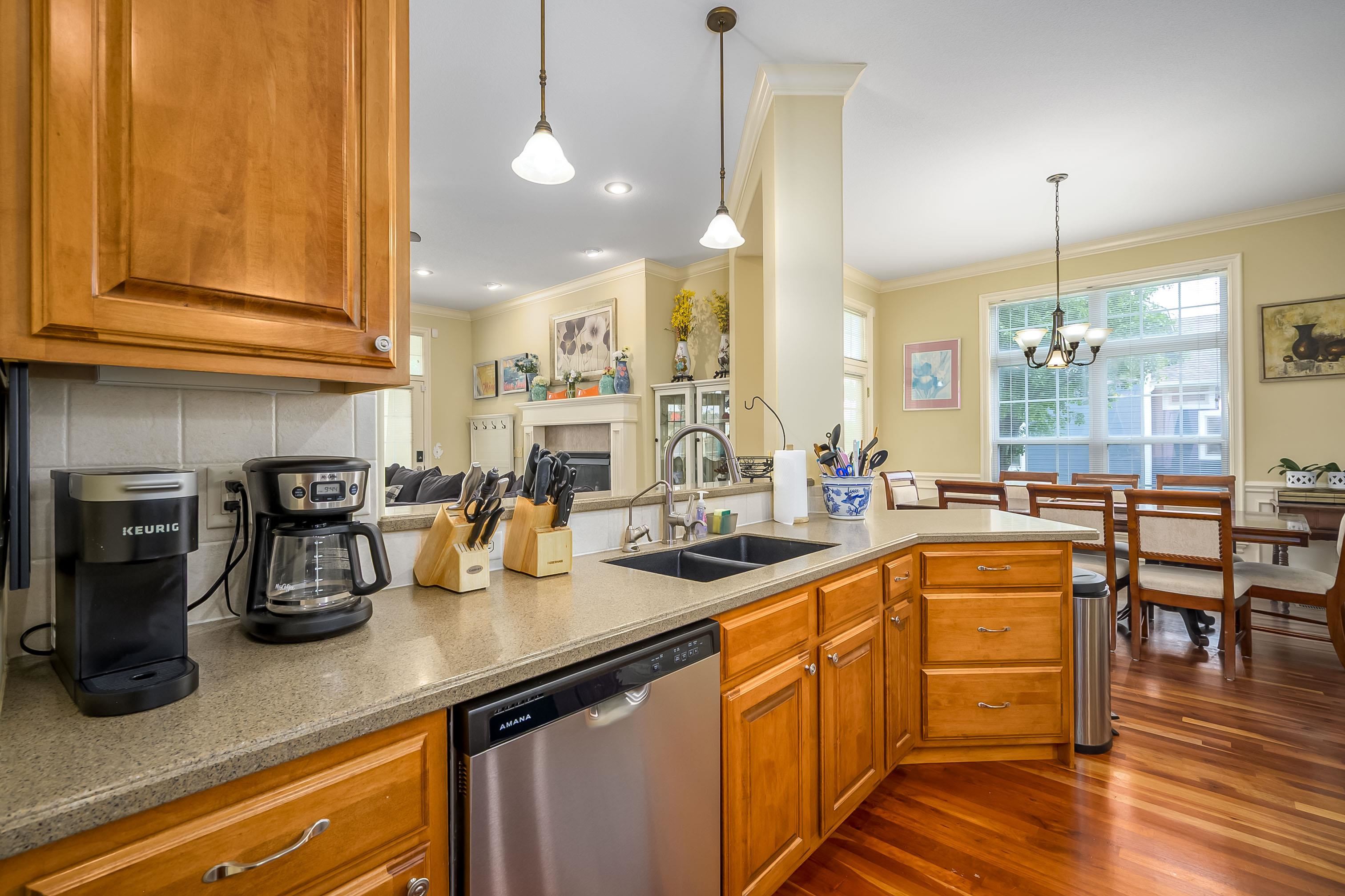 5155 N Saint James St Property Photo 14