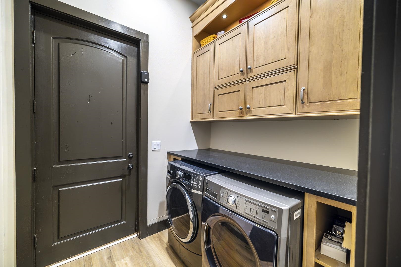 11026 W Hollywood Property Photo 15
