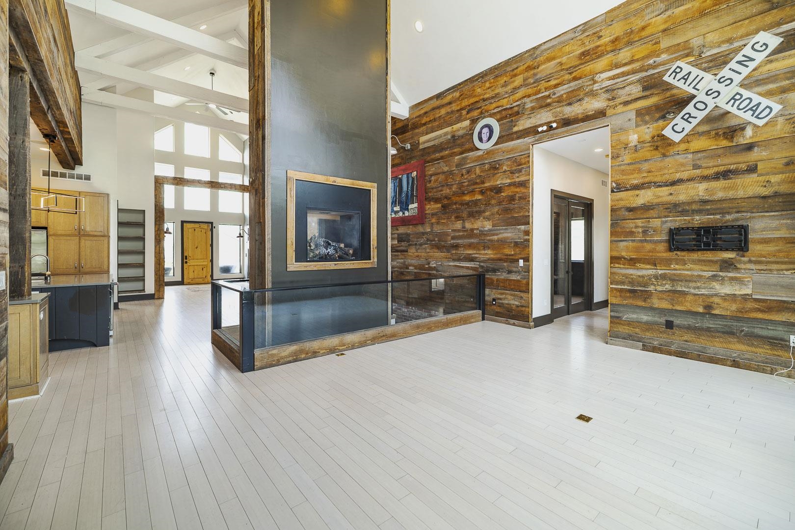 11026 W Hollywood Property Photo 17