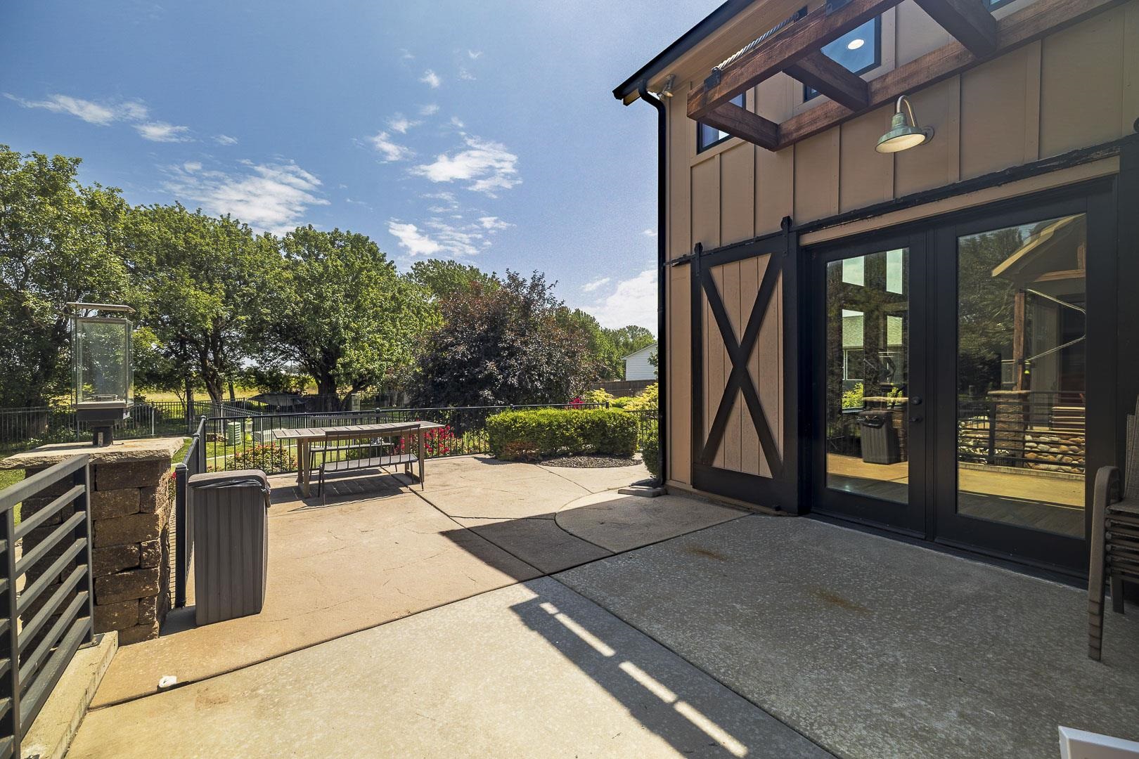 11026 W Hollywood Property Photo 35