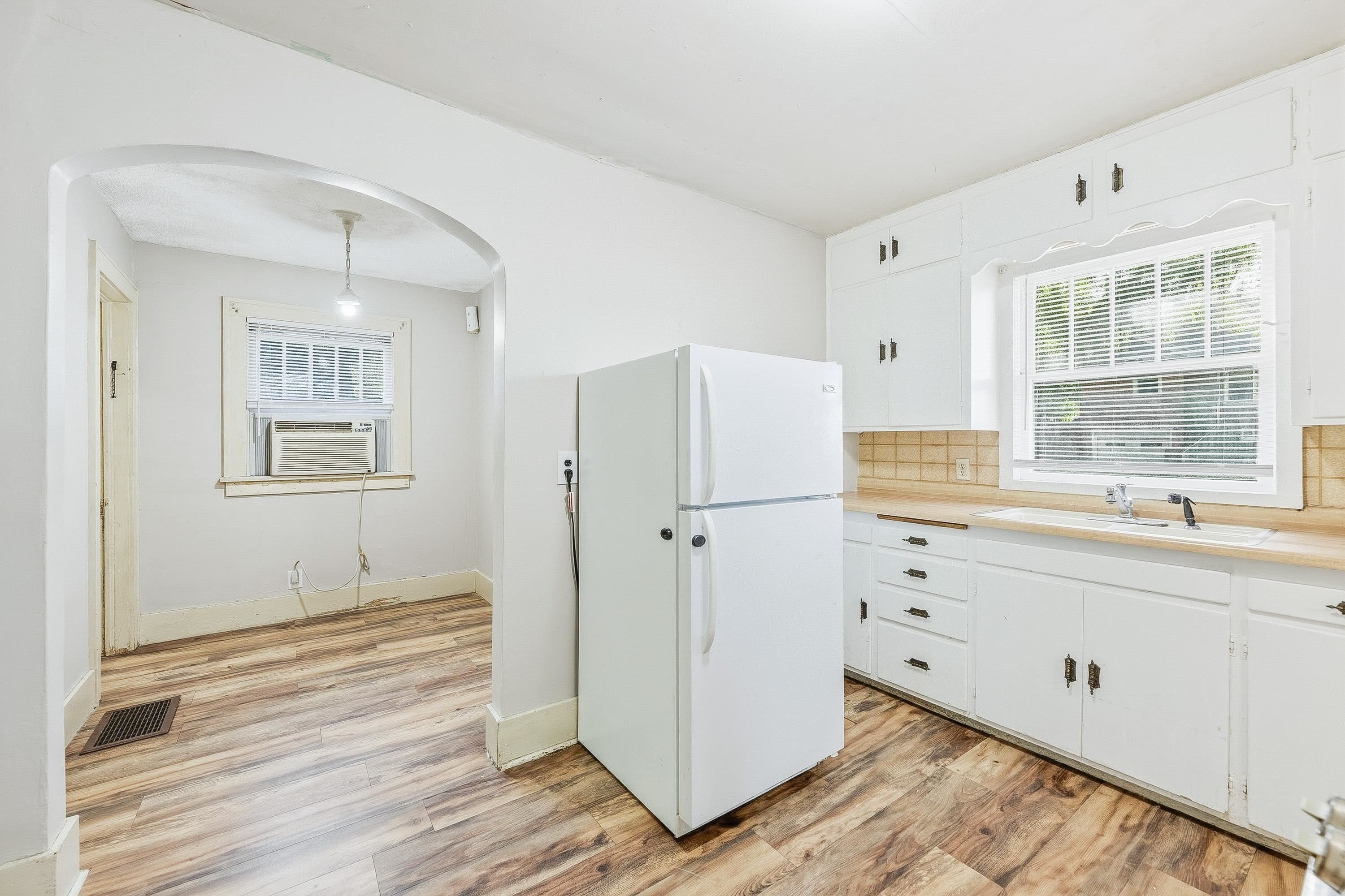 2626 E 13th St N Property Photo 8