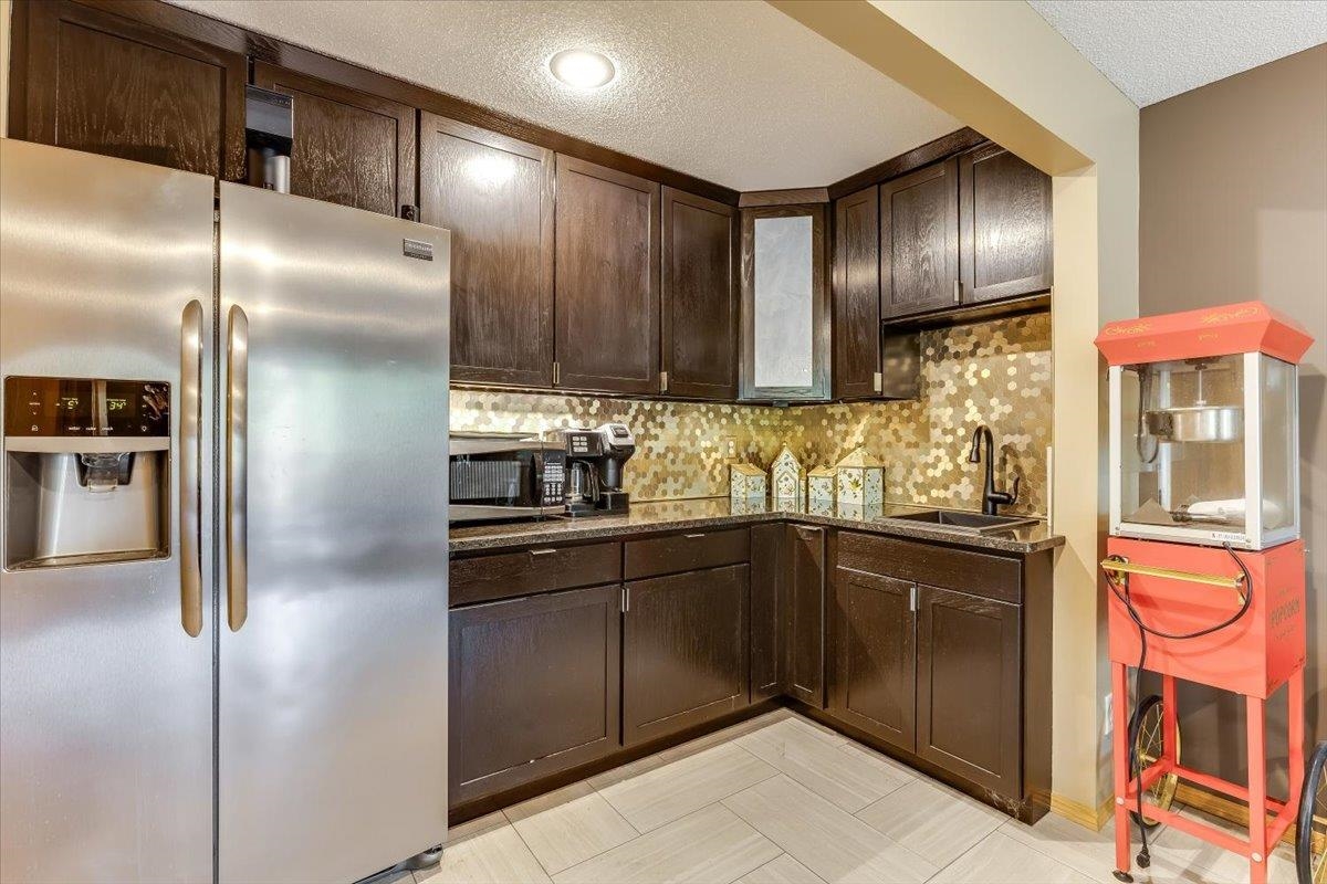 1309 S Summit Cir Property Photo 14