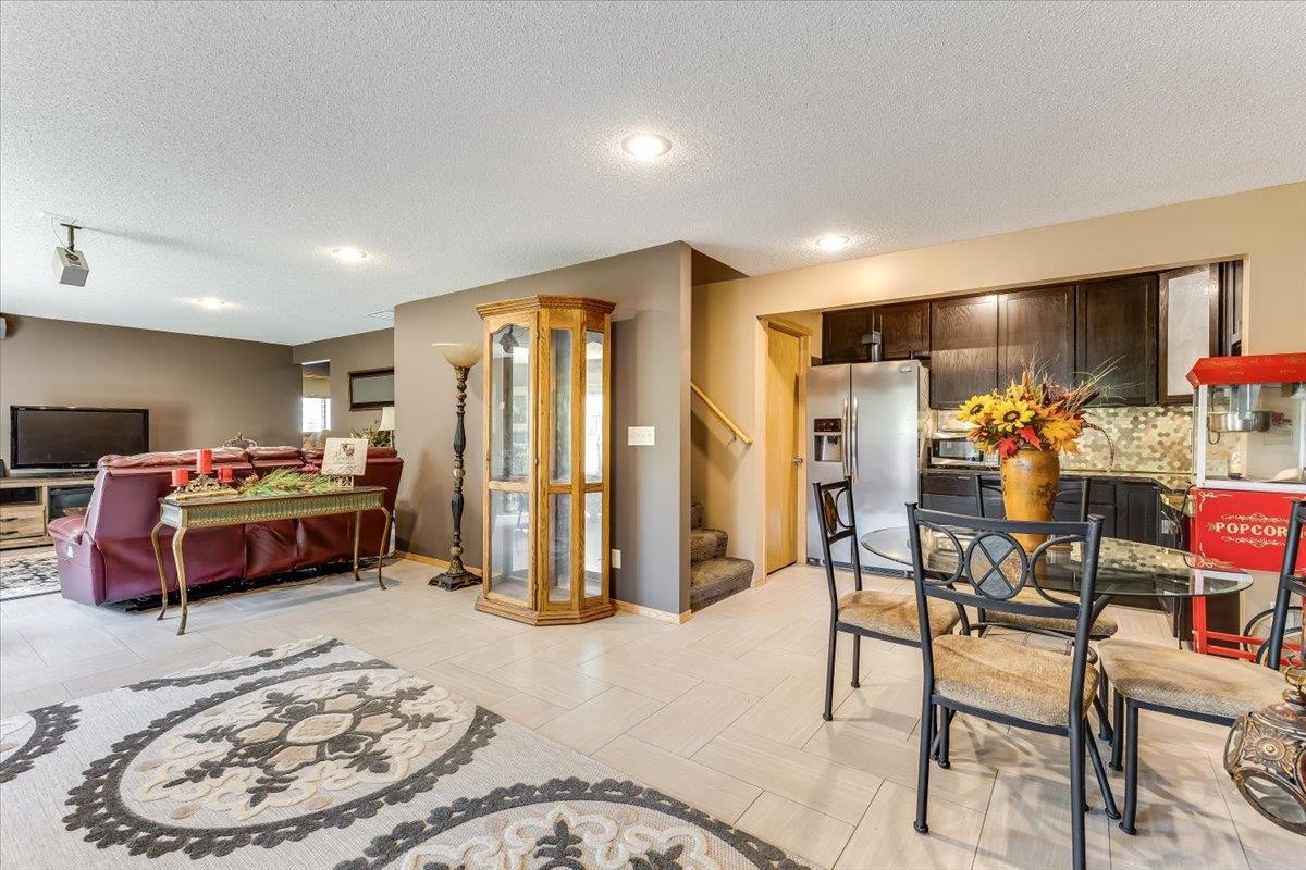 1309 S Summit Cir Property Photo 31