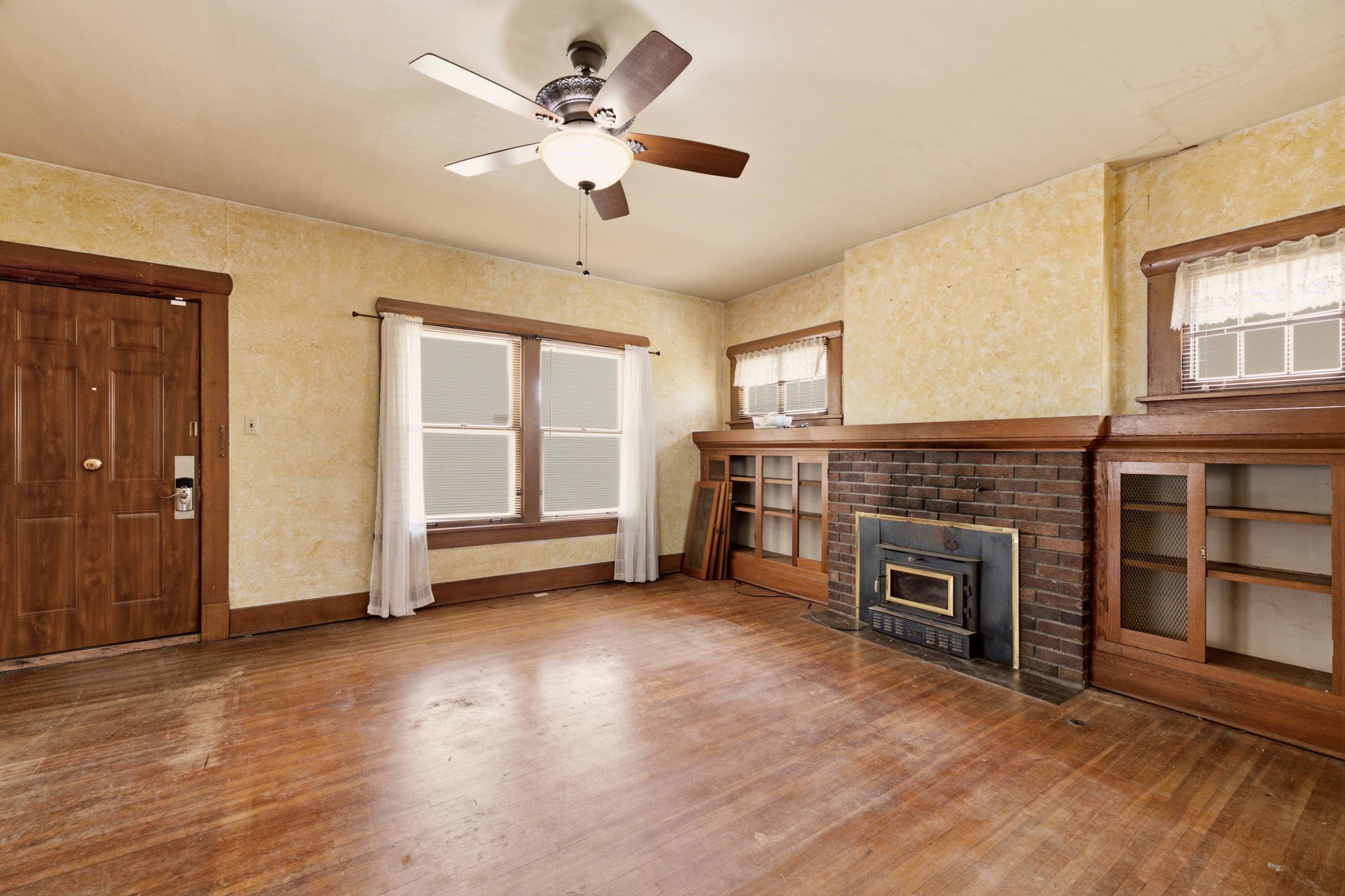 3240 E Country Club Pl Property Photo 3