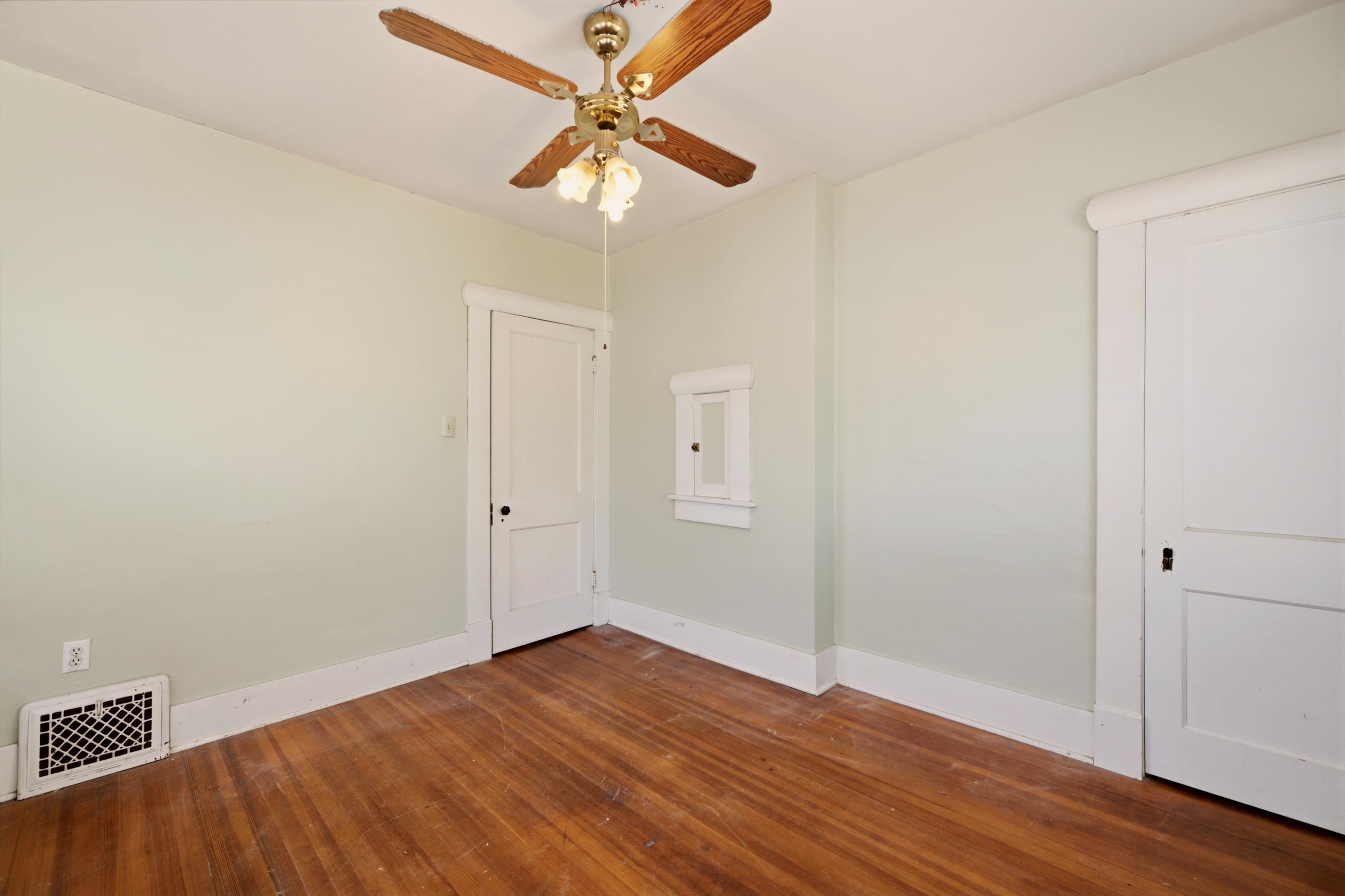 3240 E Country Club Pl Property Photo 27