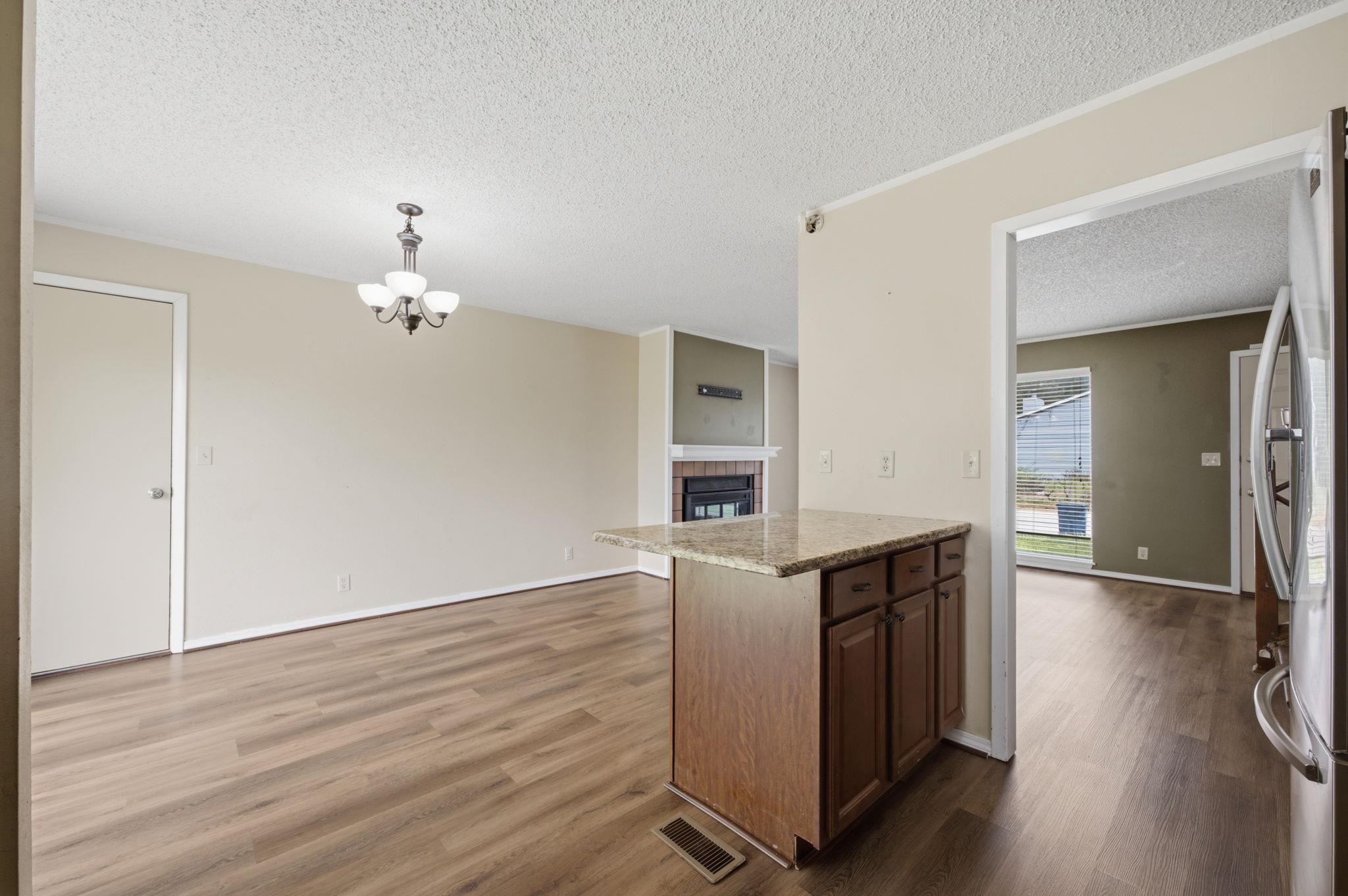 435 E Campus St Property Photo 10