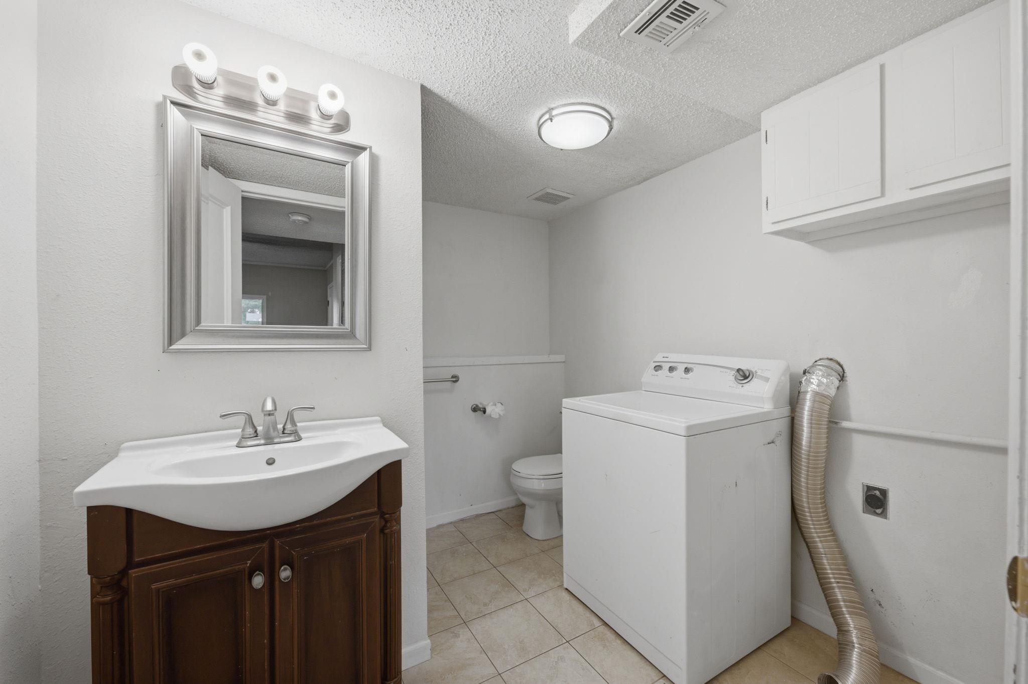 435 E Campus St Property Photo 21