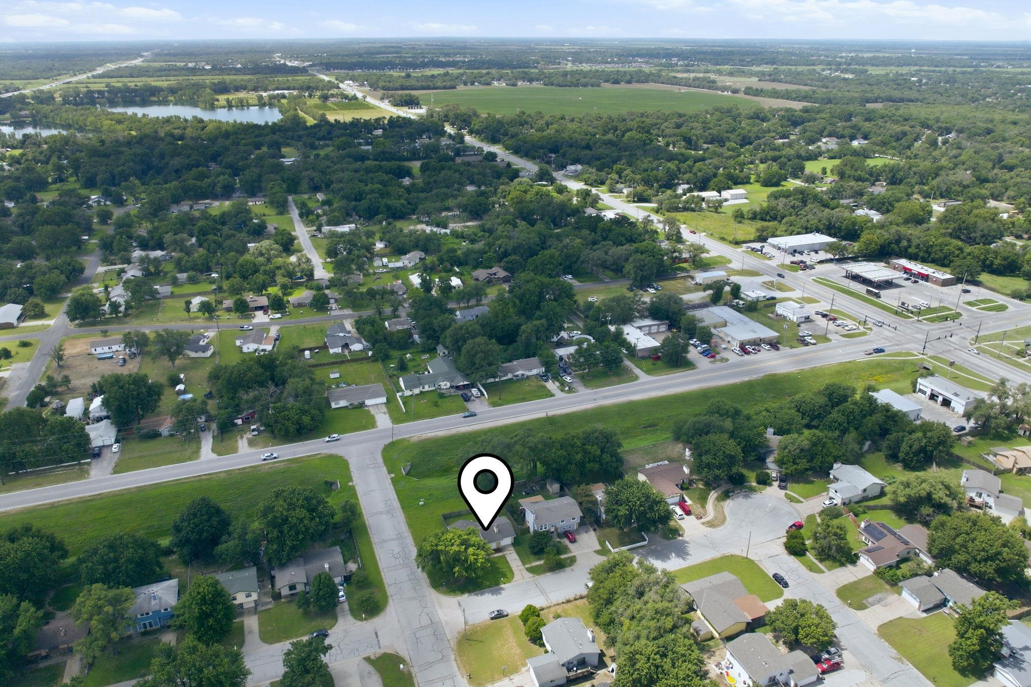 435 E Campus St Property Photo 24
