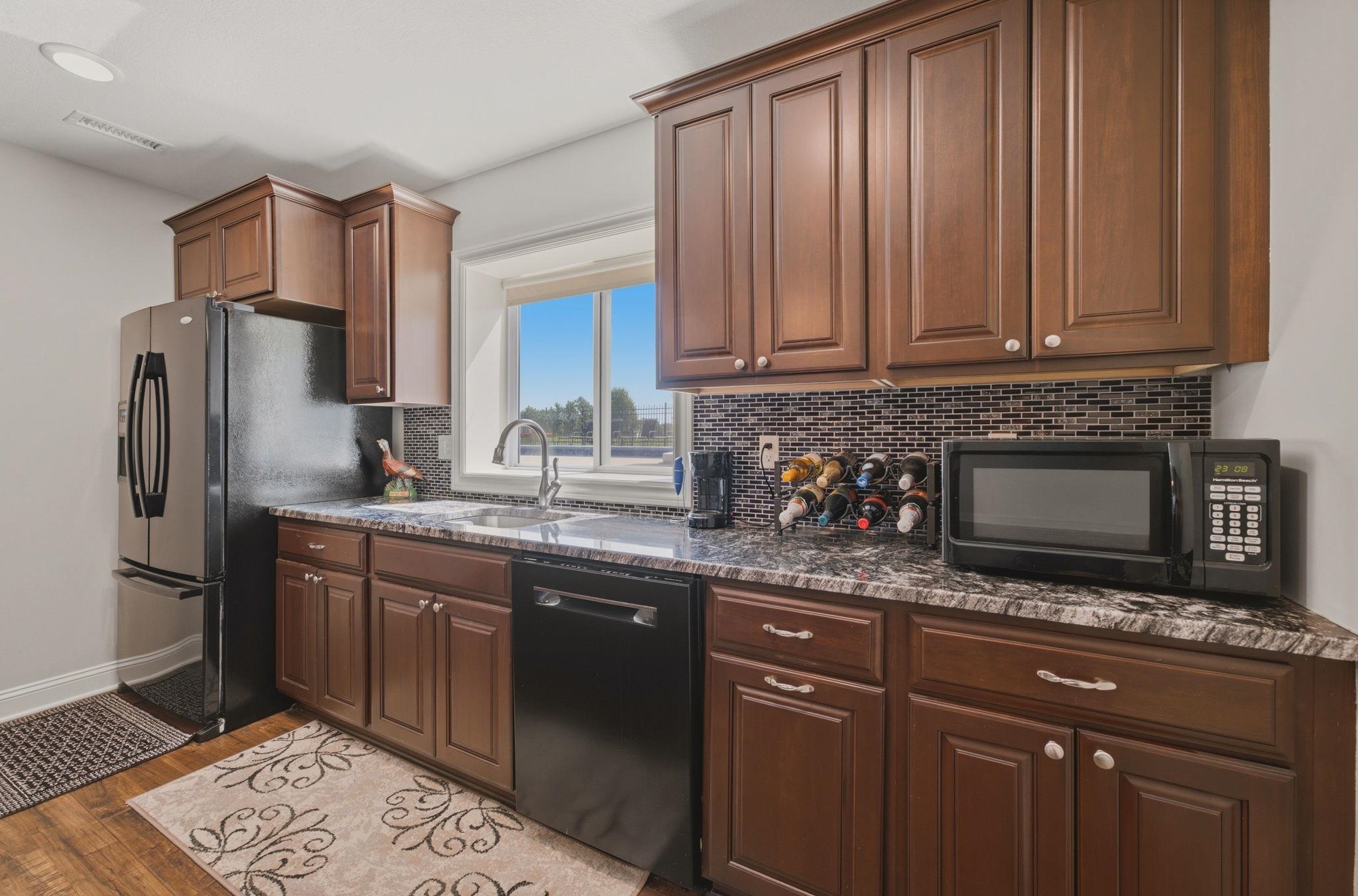 1042 N Lake Road Property Photo 29
