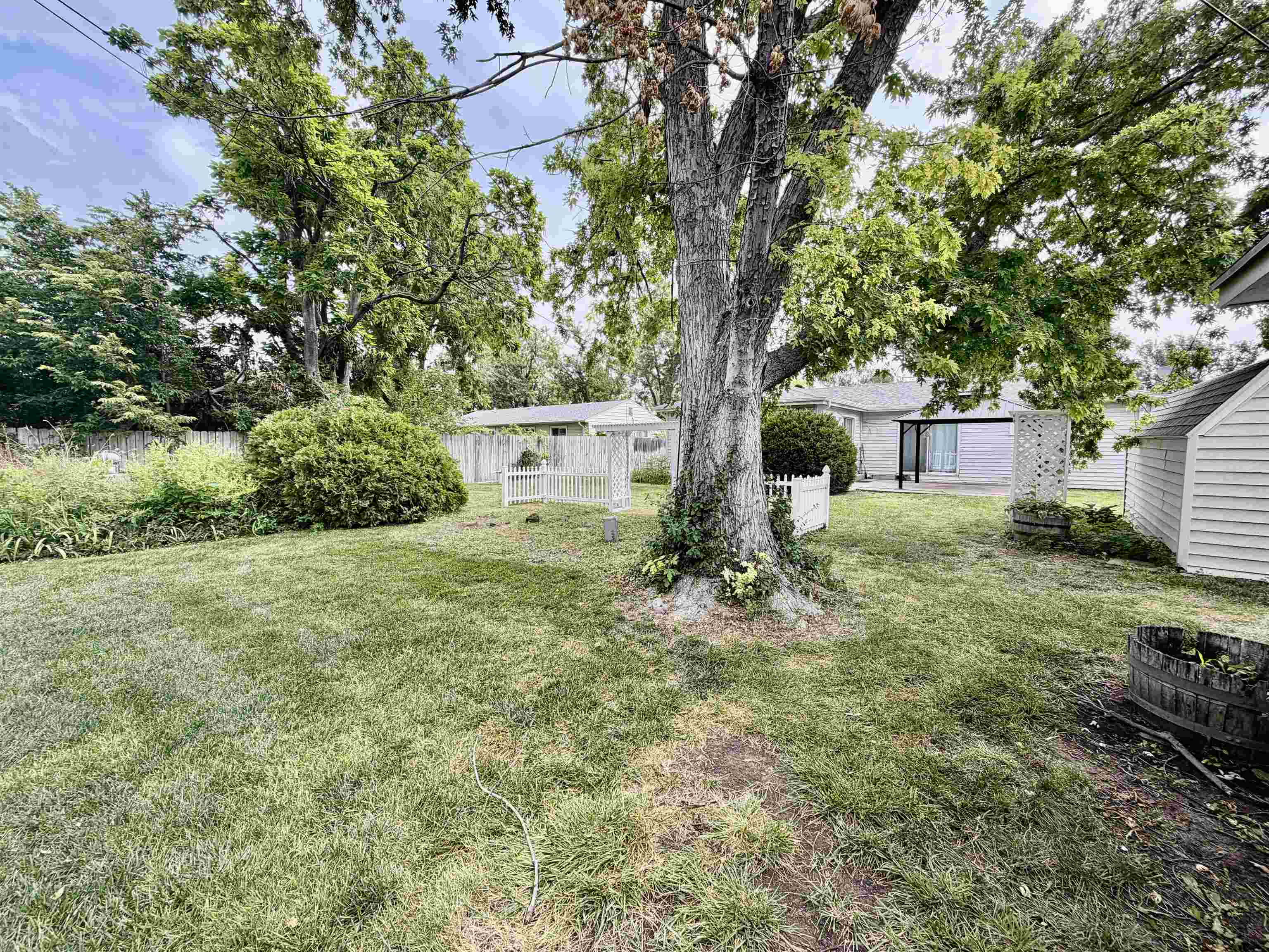 1602 Hickory Property Photo 18