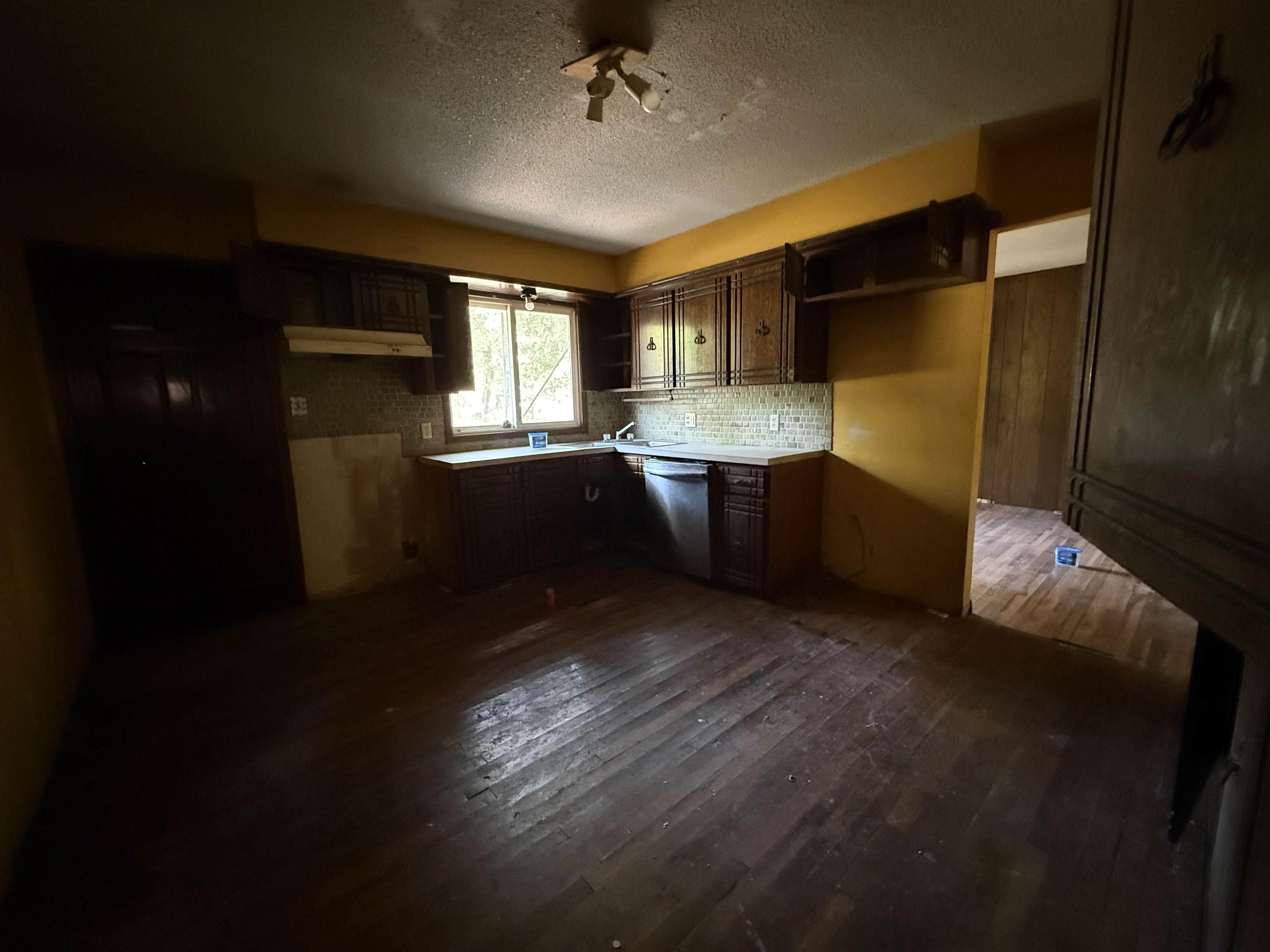 1319 Joyce St Property Photo 8