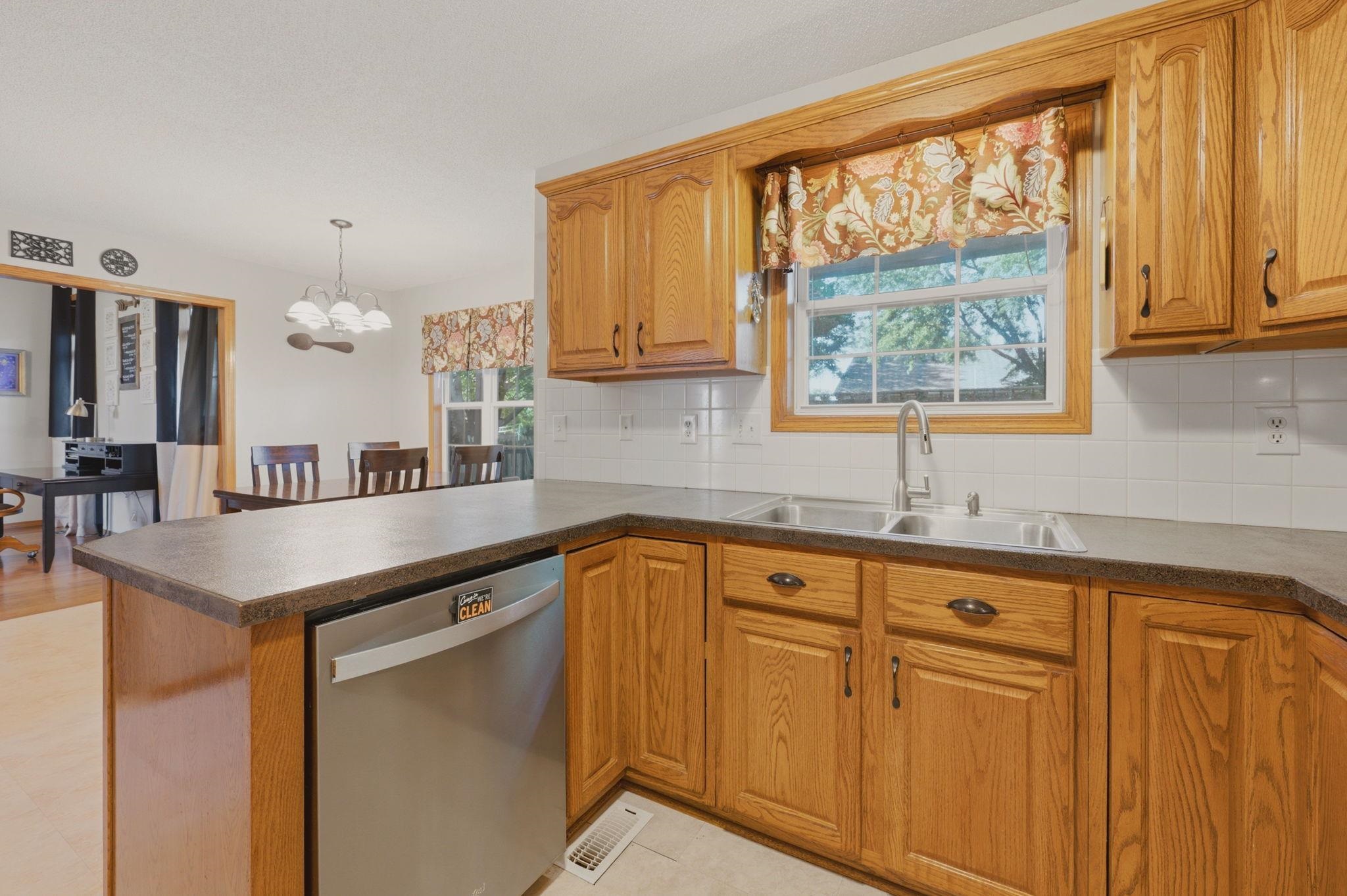 421 E Wild Plum Rd Property Photo 12