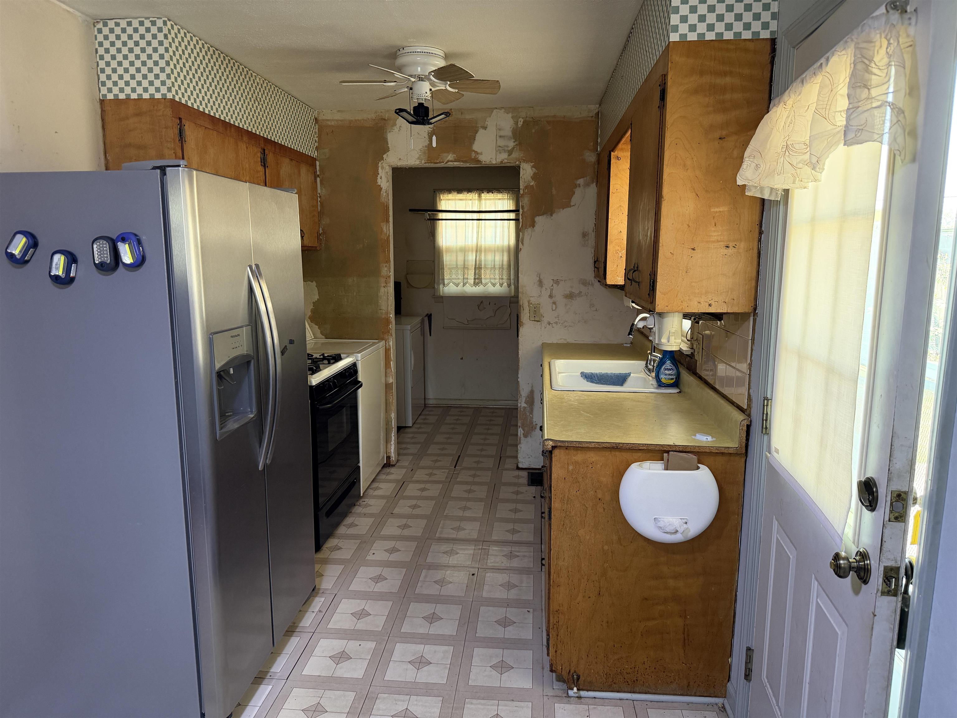 6649 N Randall Property Photo 5