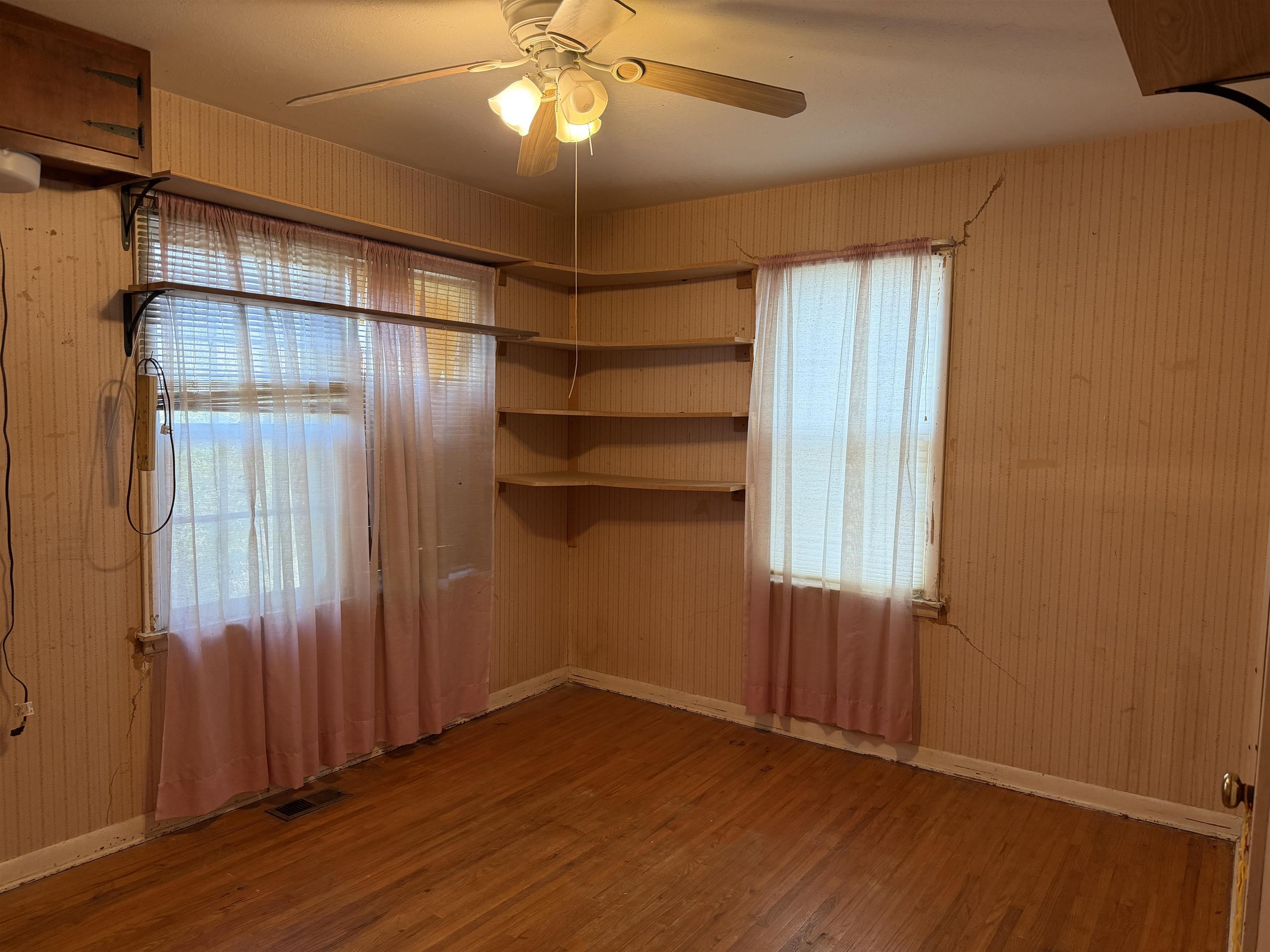 6649 N Randall Property Photo 9