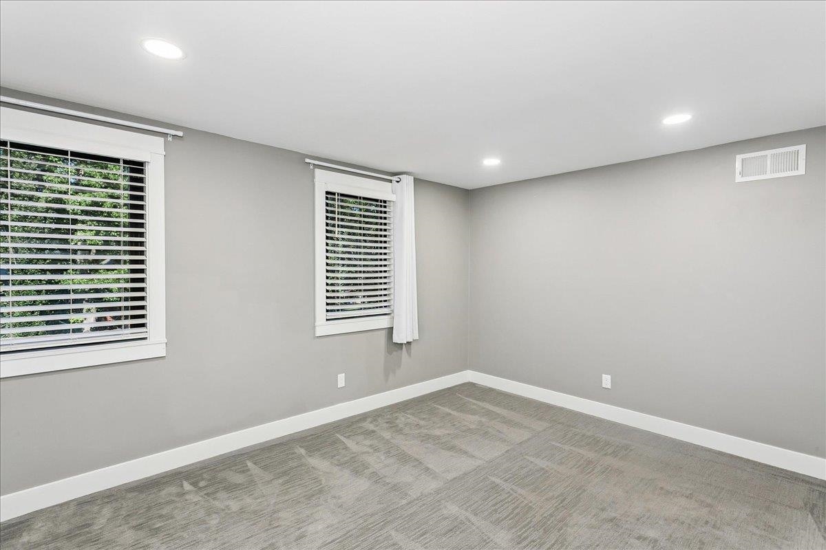 125 Post Oak Property Photo 21
