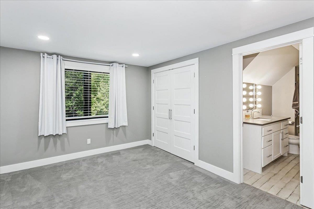 125 Post Oak Property Photo 24