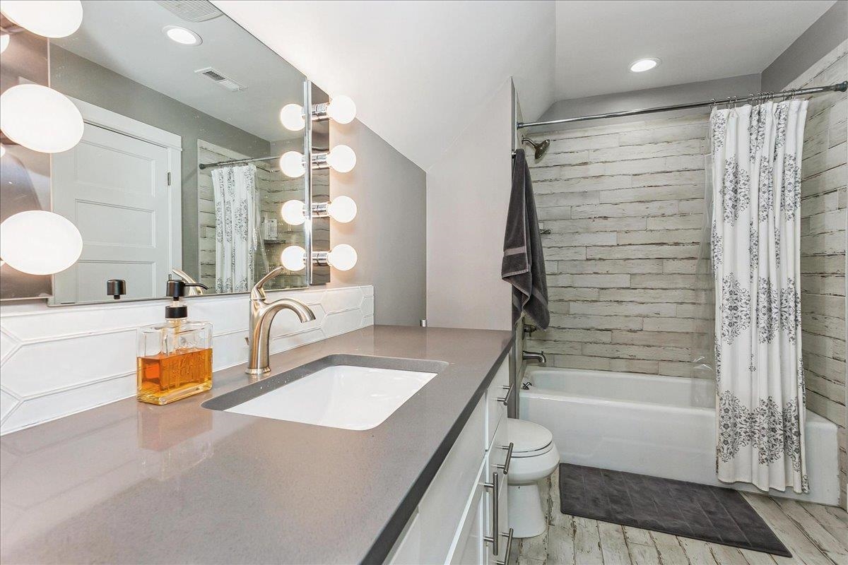 125 Post Oak Property Photo 25