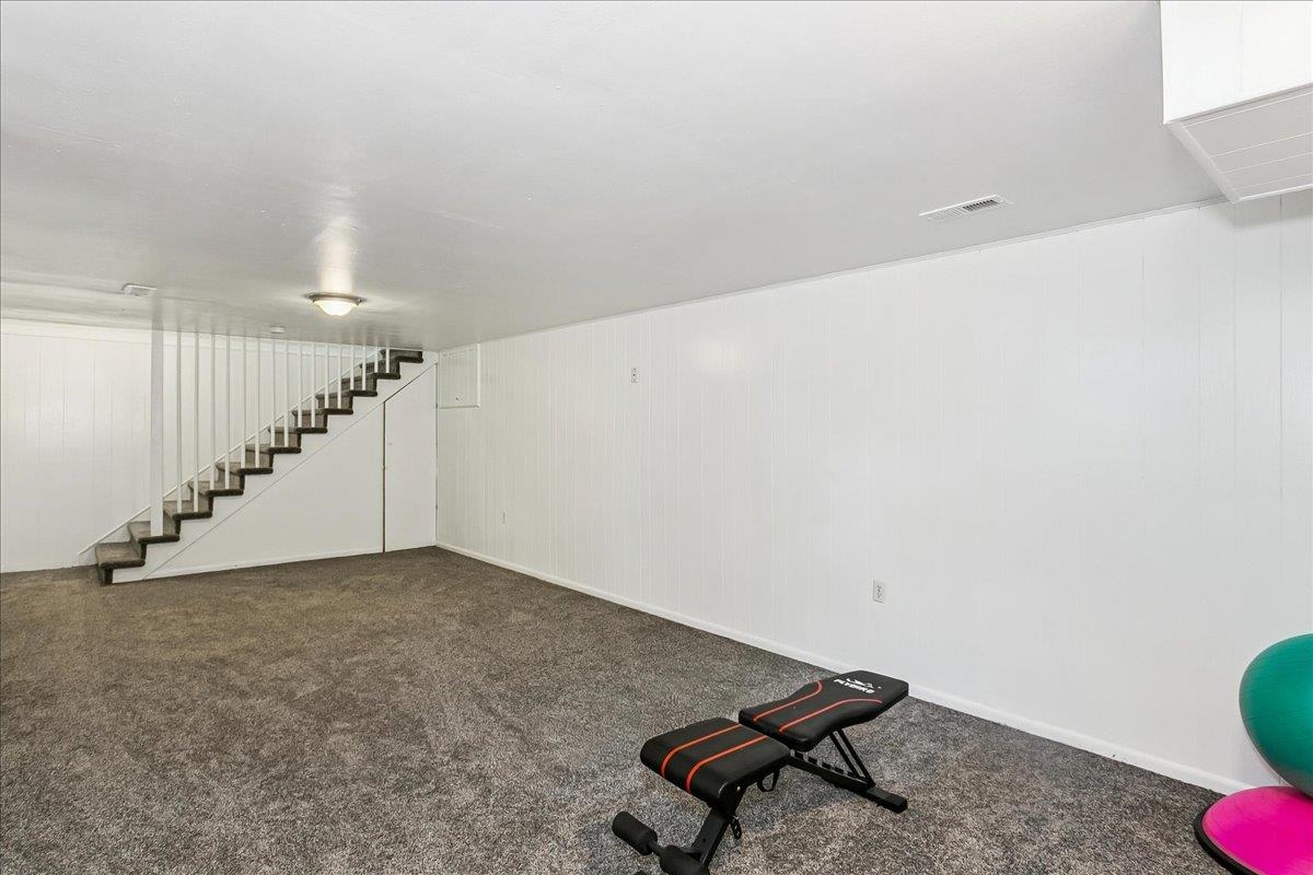 125 Post Oak Property Photo 32