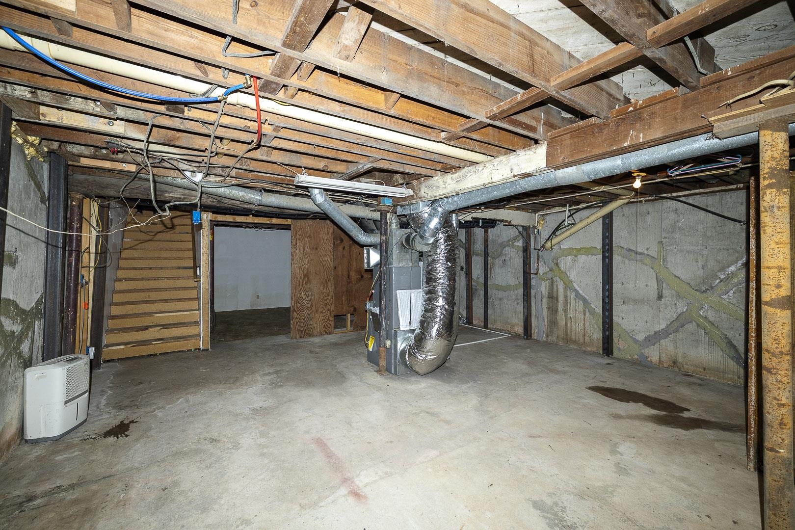 10001 E 103rd Property Photo 15