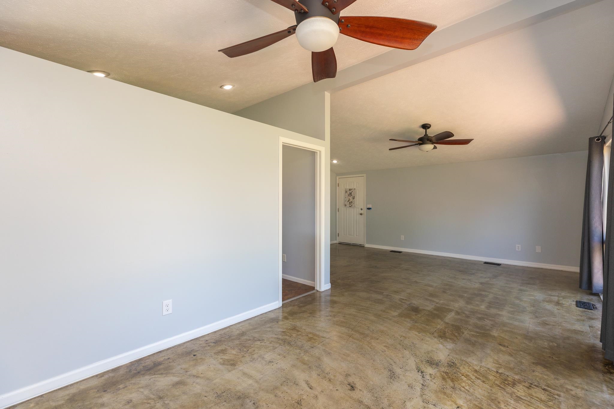 133 Georgia Ave Property Photo 5