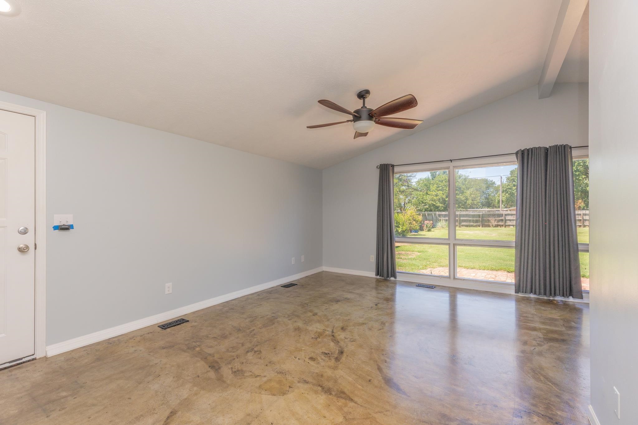 133 Georgia Ave Property Photo 6