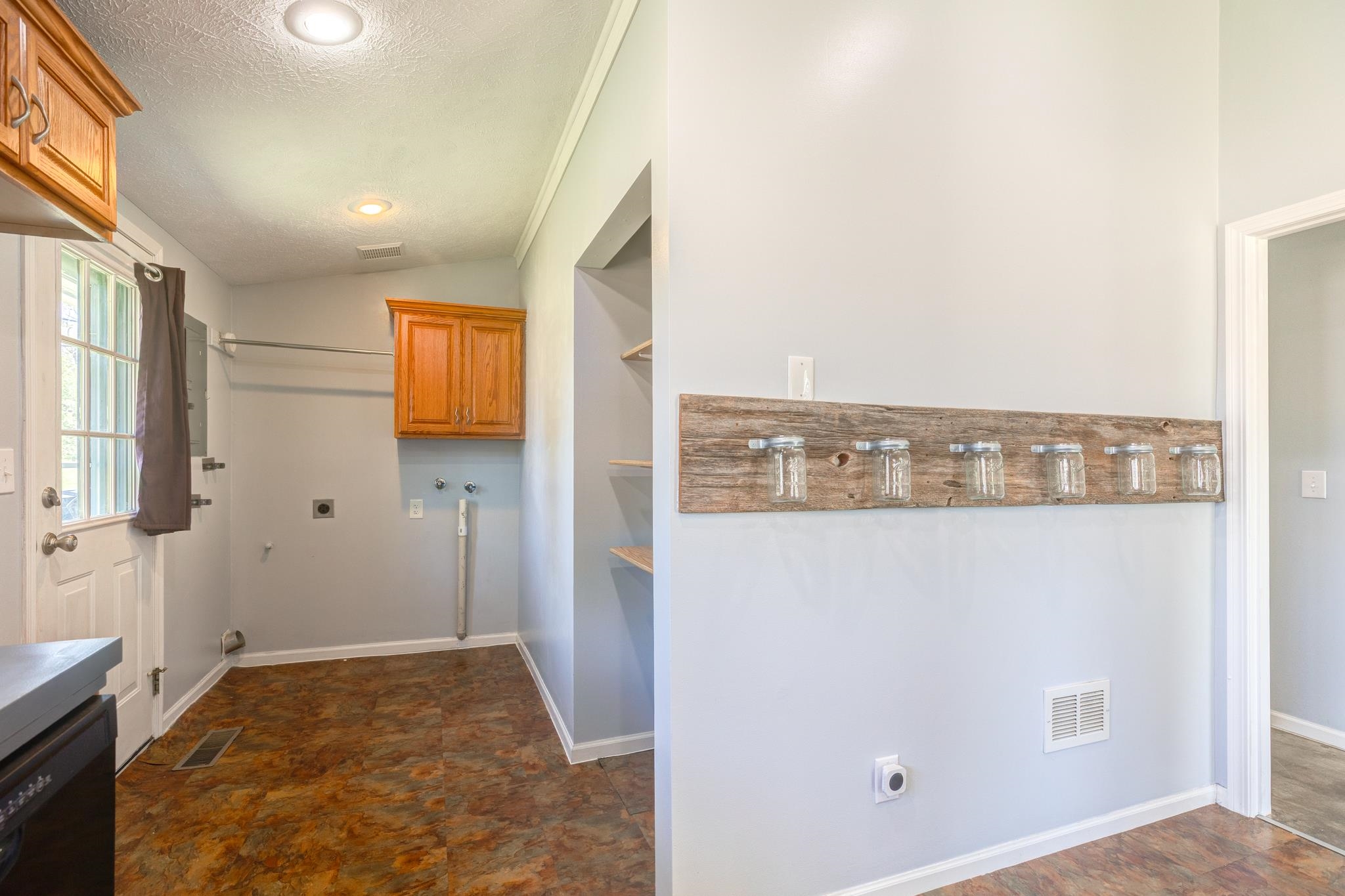 133 Georgia Ave Property Photo 11