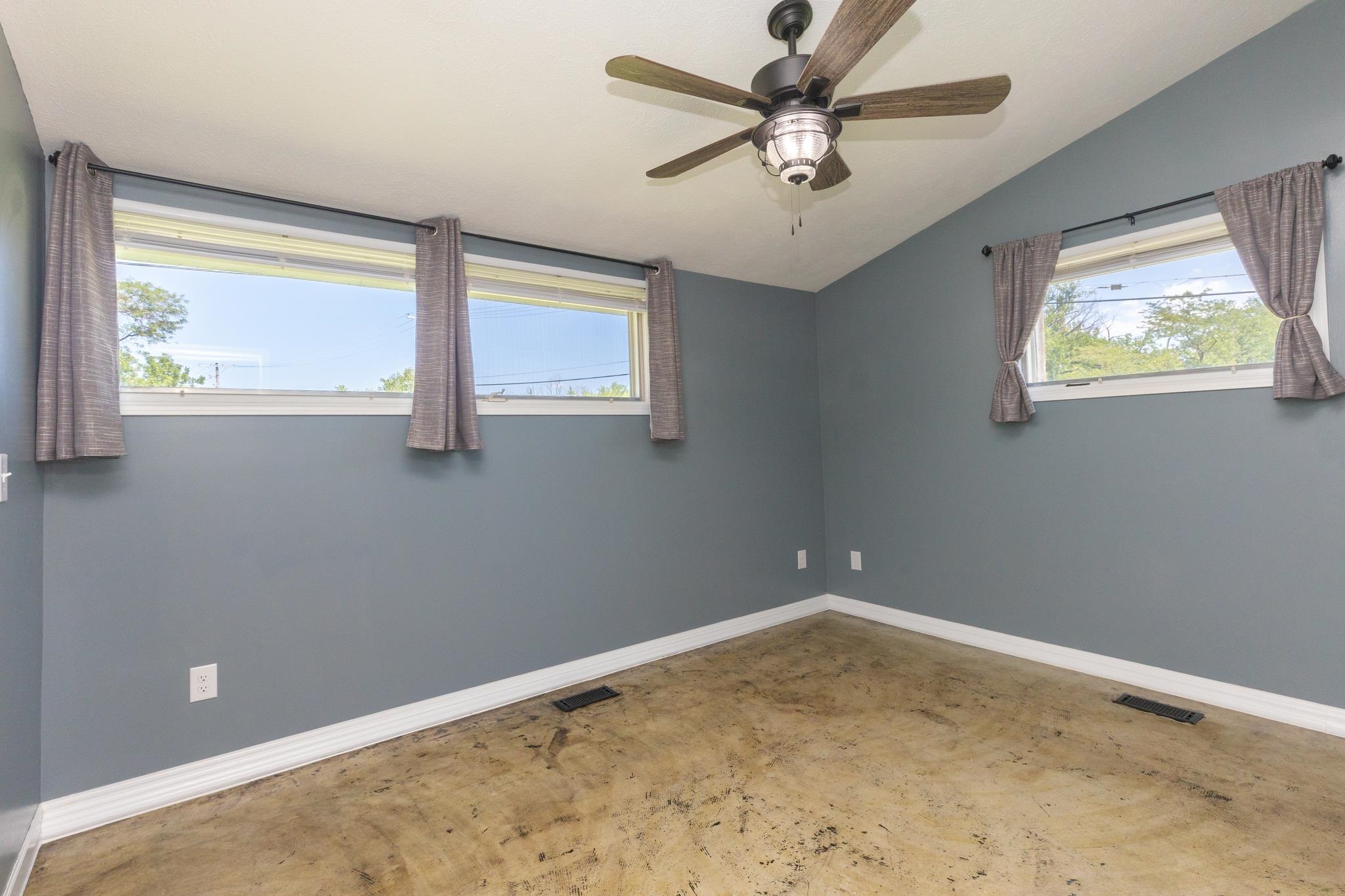 133 Georgia Ave Property Photo 13
