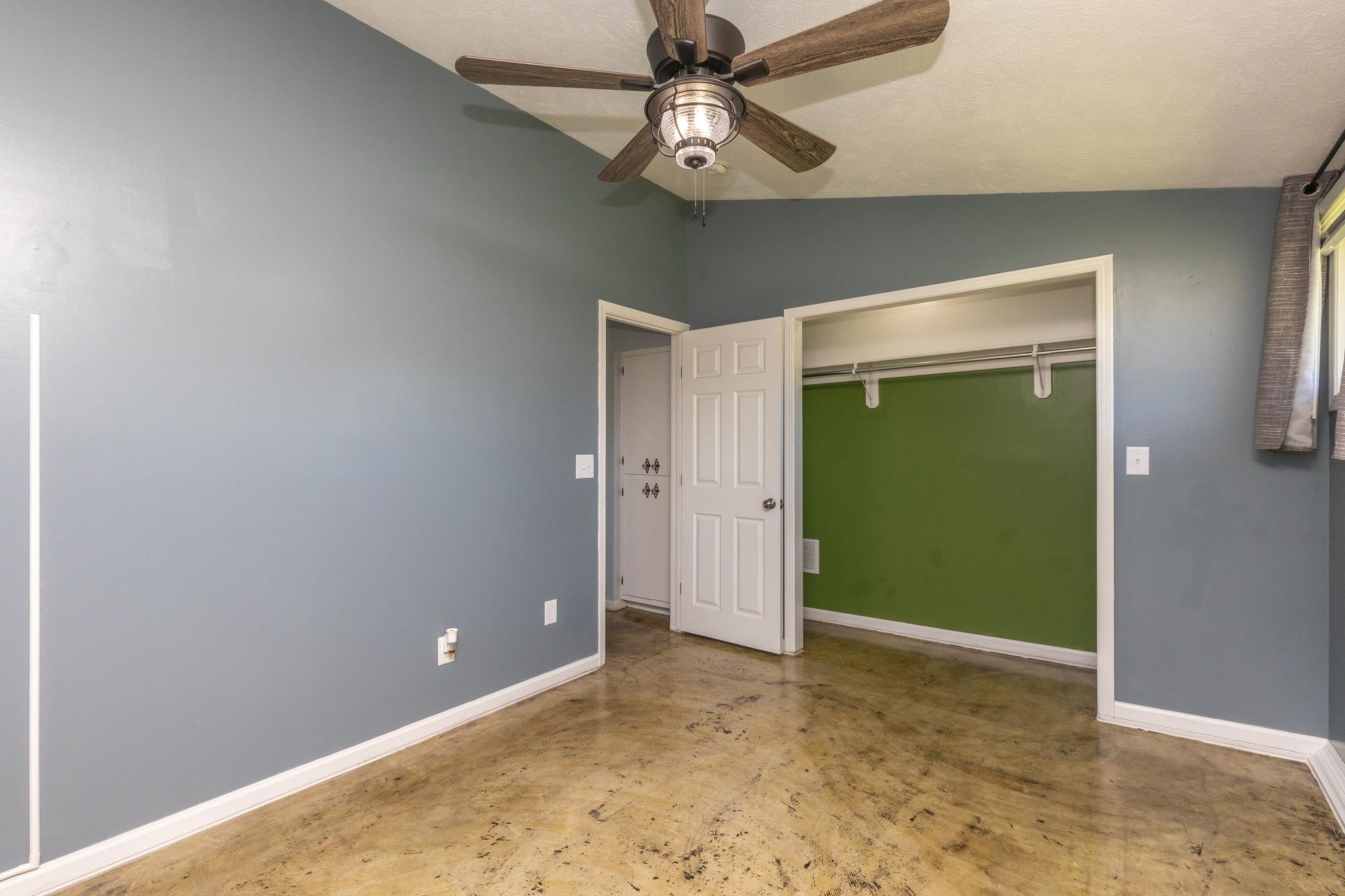 133 Georgia Ave Property Photo 14