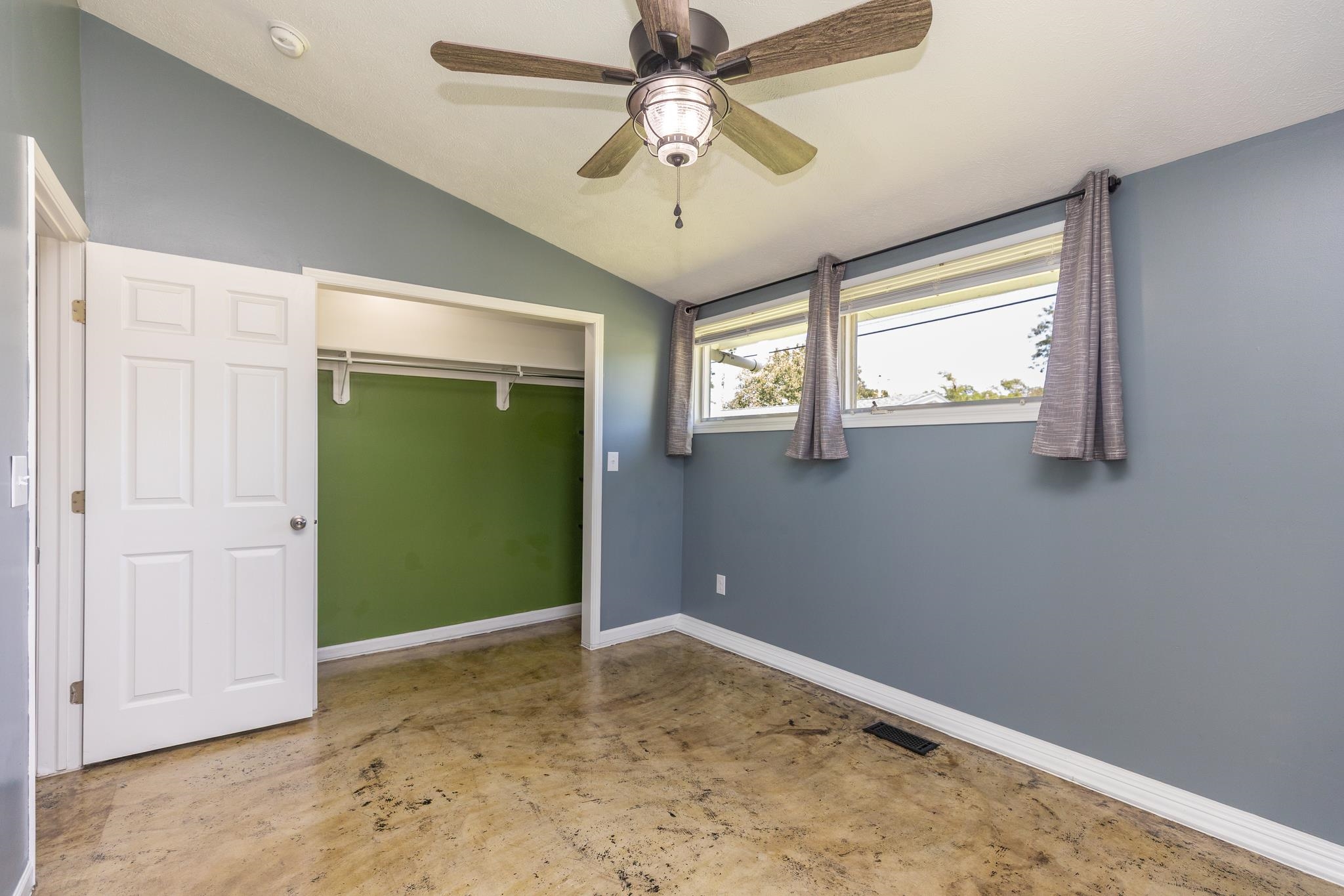 133 Georgia Ave Property Photo 15