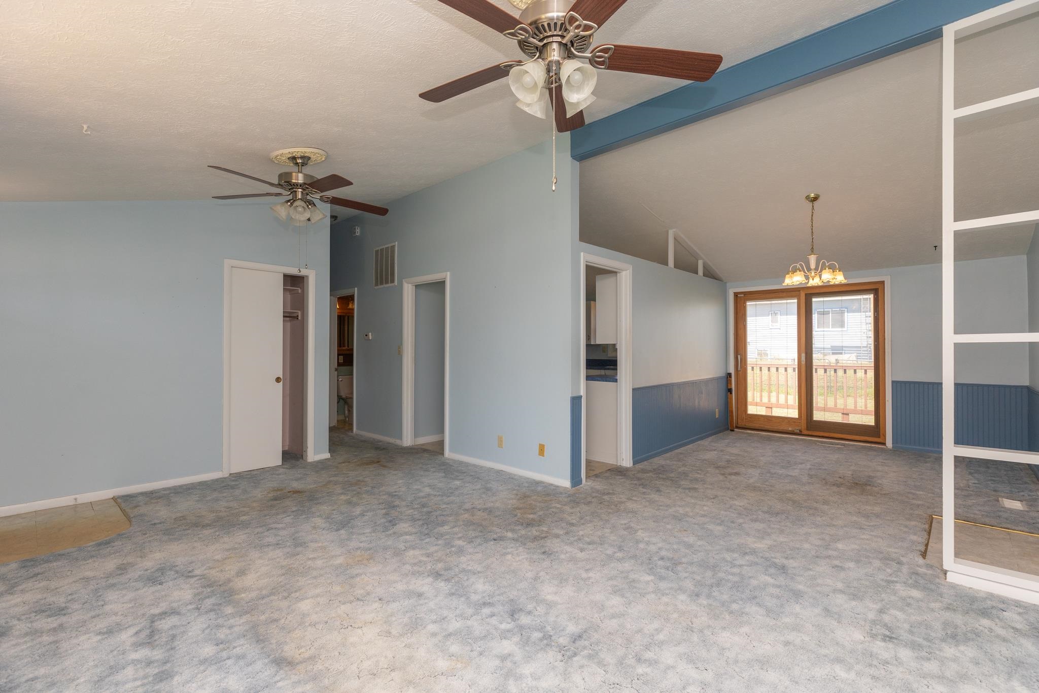 154 Hoover Ct Property Photo 5