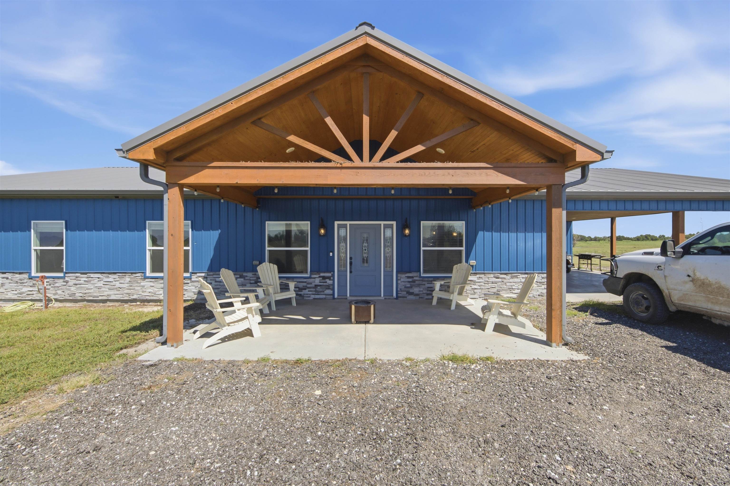 10862 140th Property Photo 5