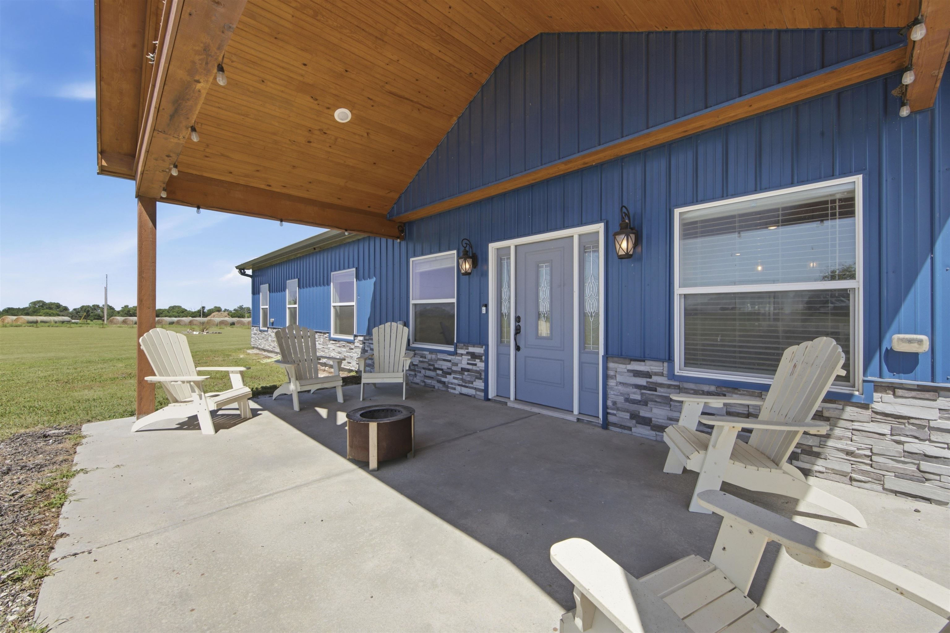 10862 140th Property Photo 6