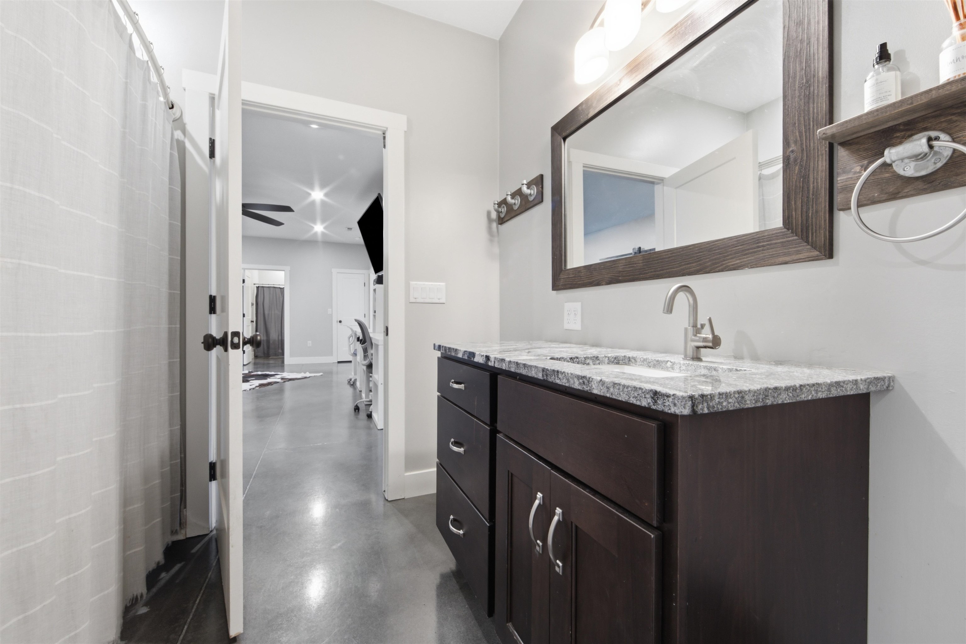 10862 140th Property Photo 24