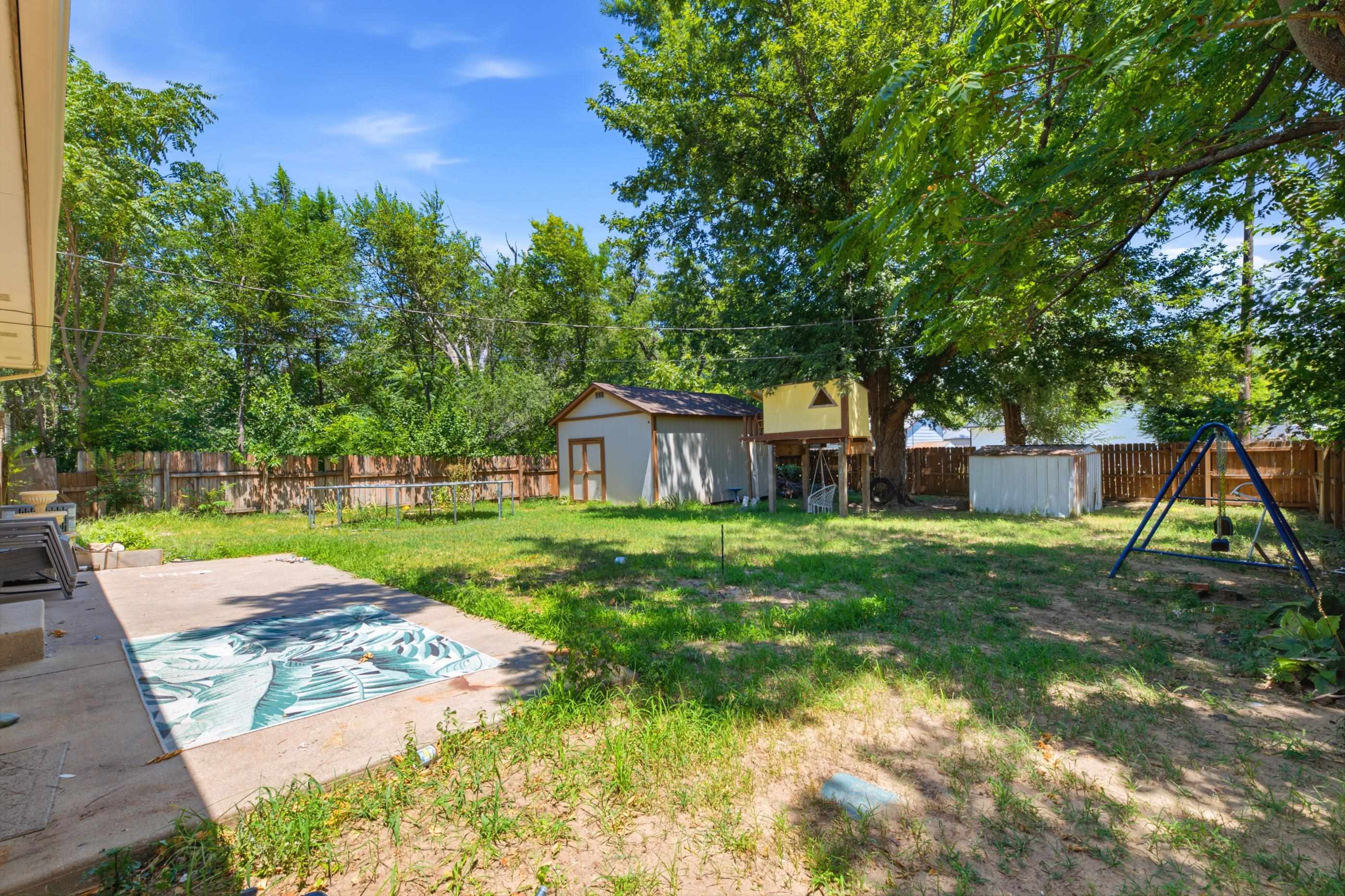 310 N Young Property Photo 3