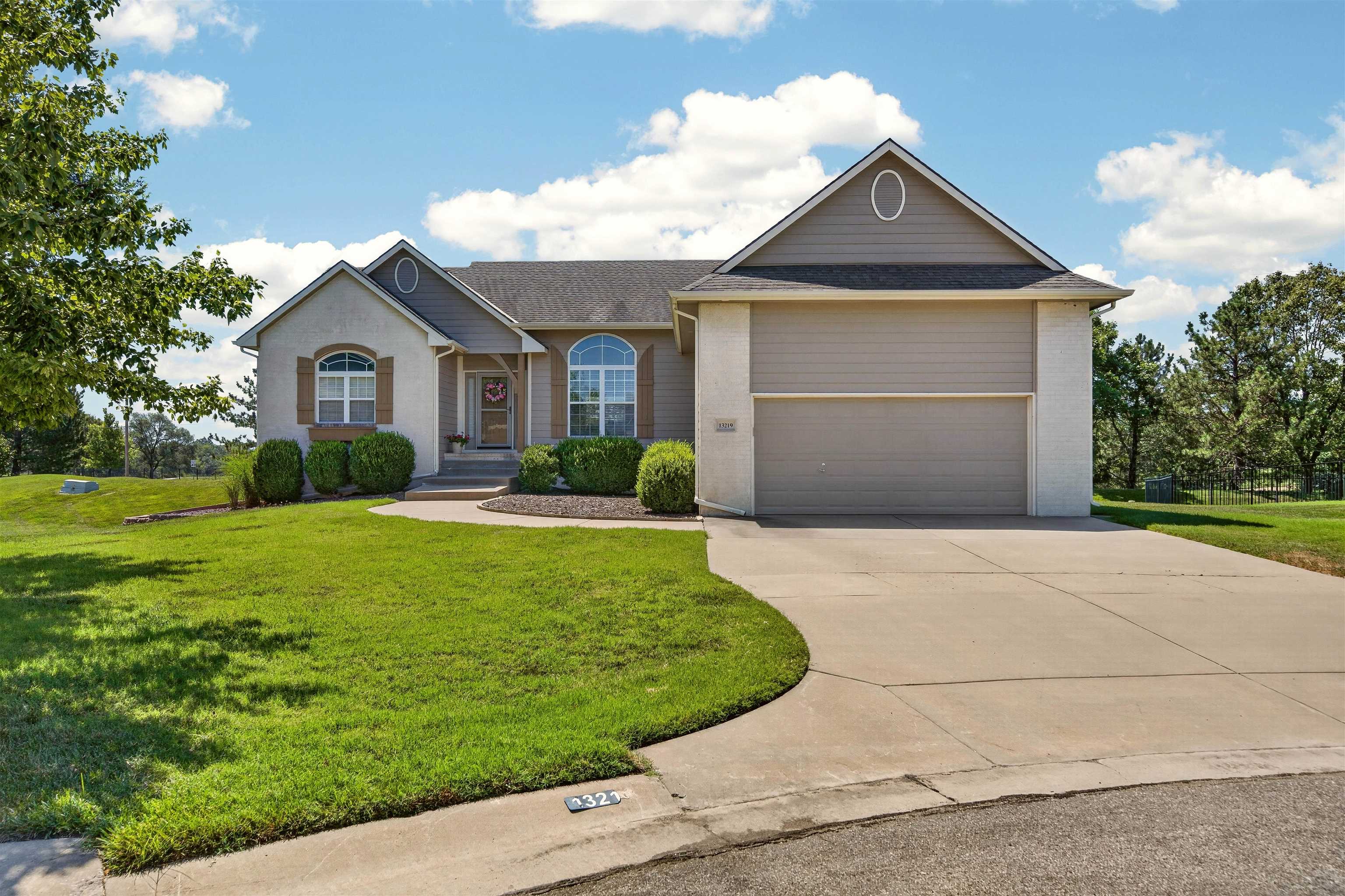 13219 E Glen Creek Ct Property Photo 1