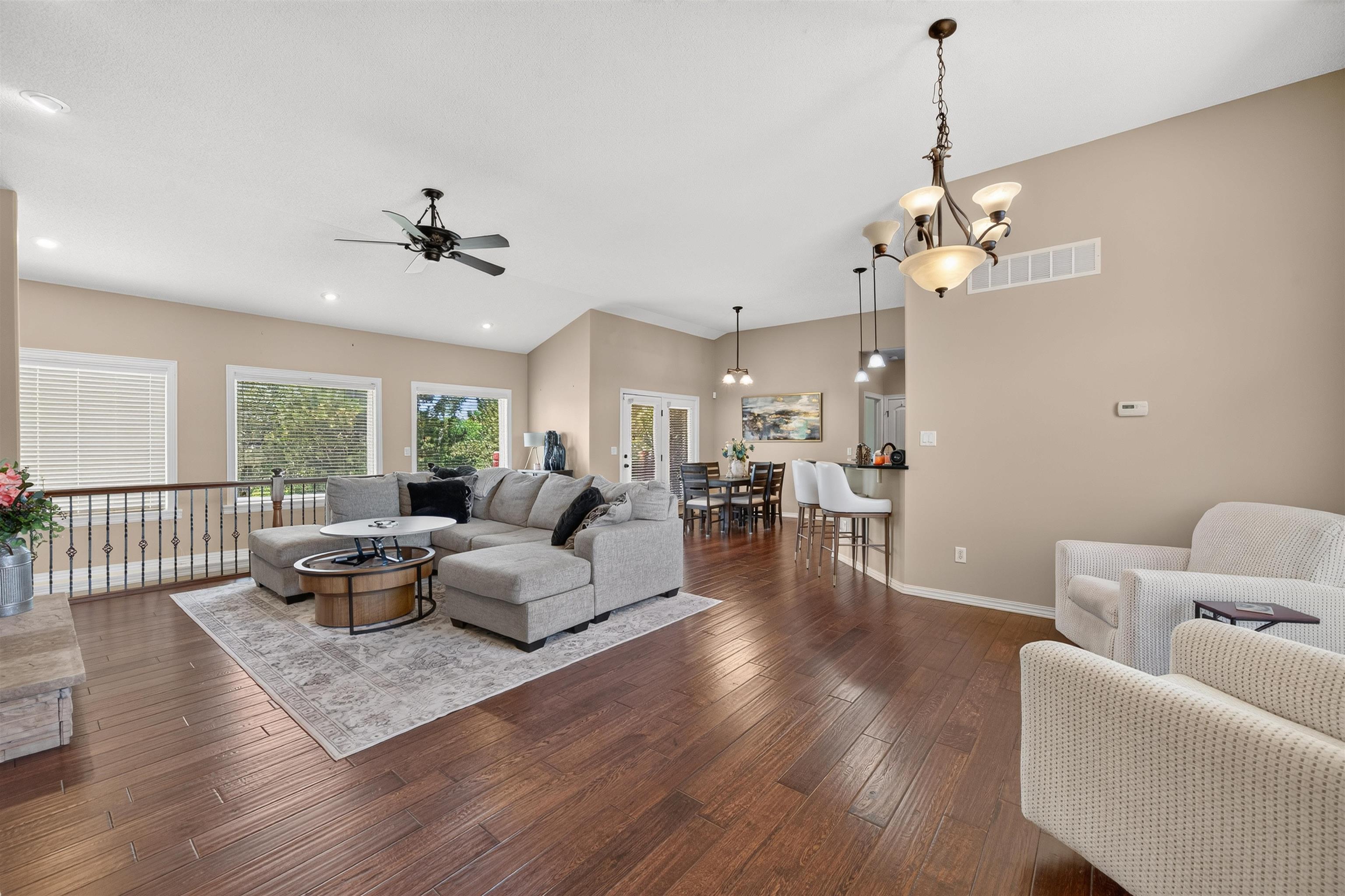 13219 E Glen Creek Ct Property Photo 4