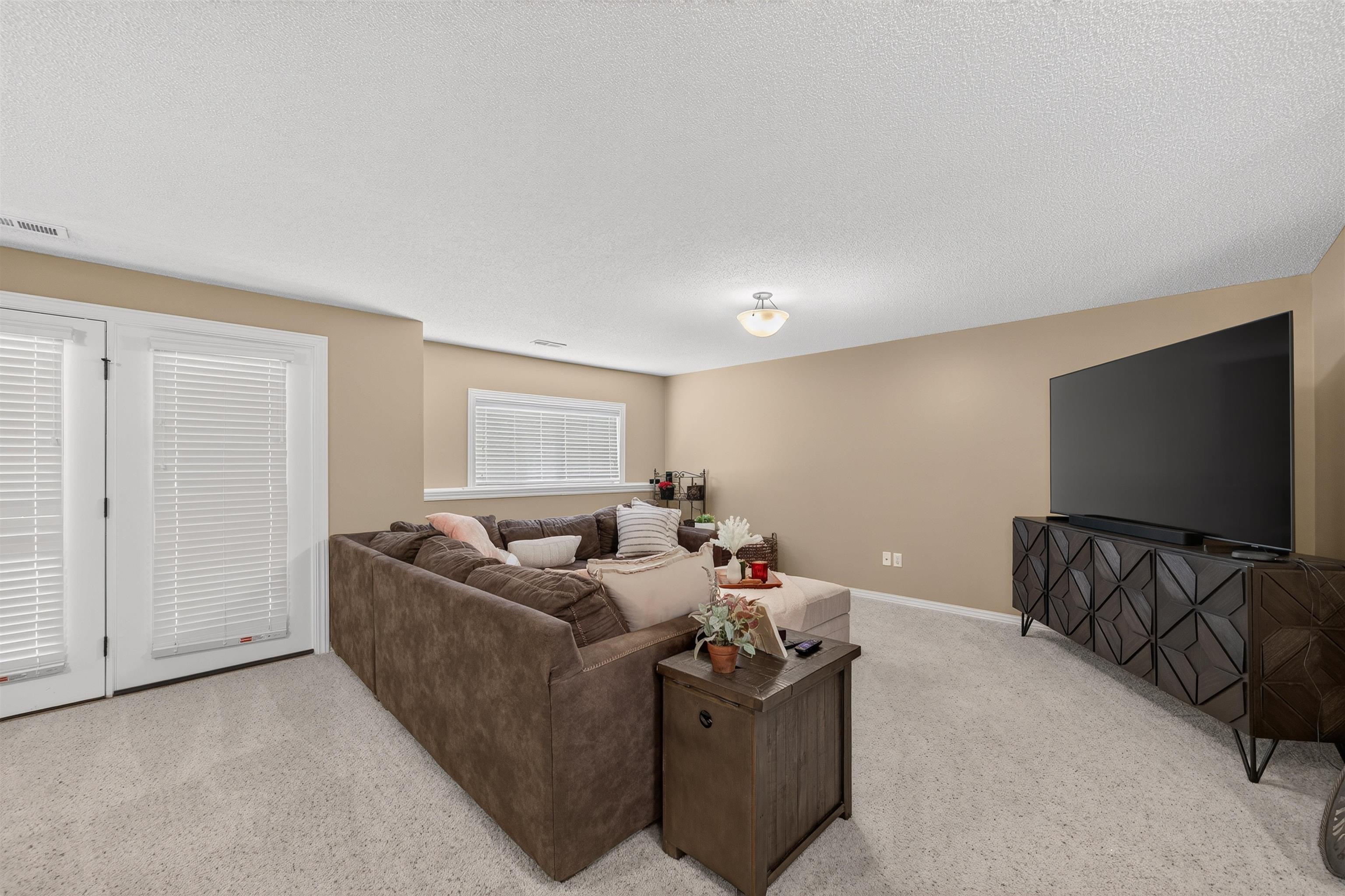 13219 E Glen Creek Ct Property Photo 21