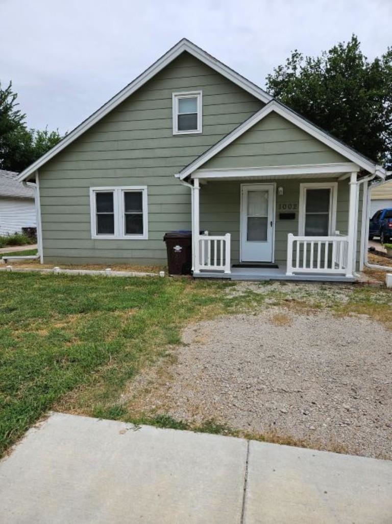 1002 N Grimes St. Property Photo 1