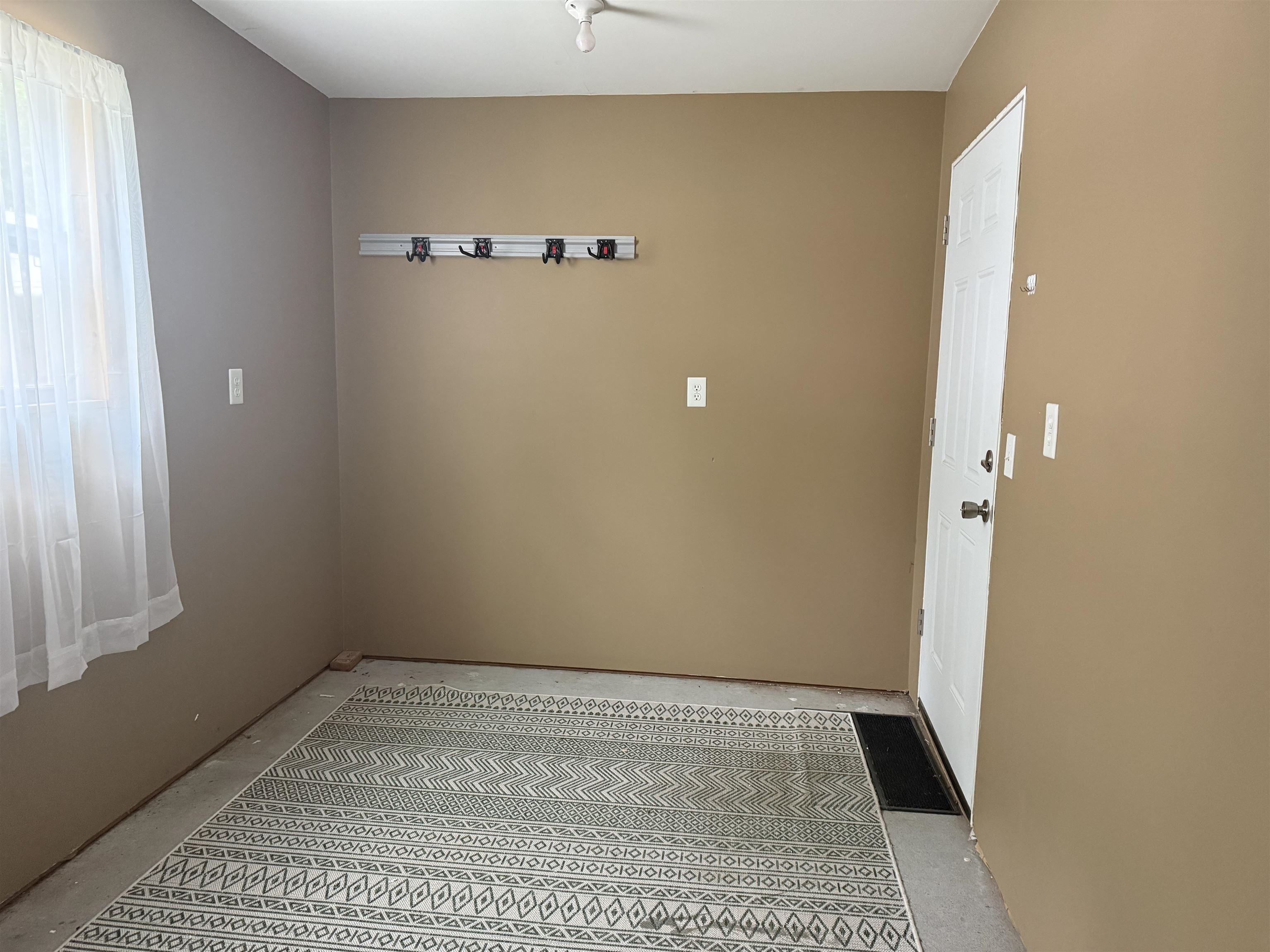 1002 N Grimes St. Property Photo 15