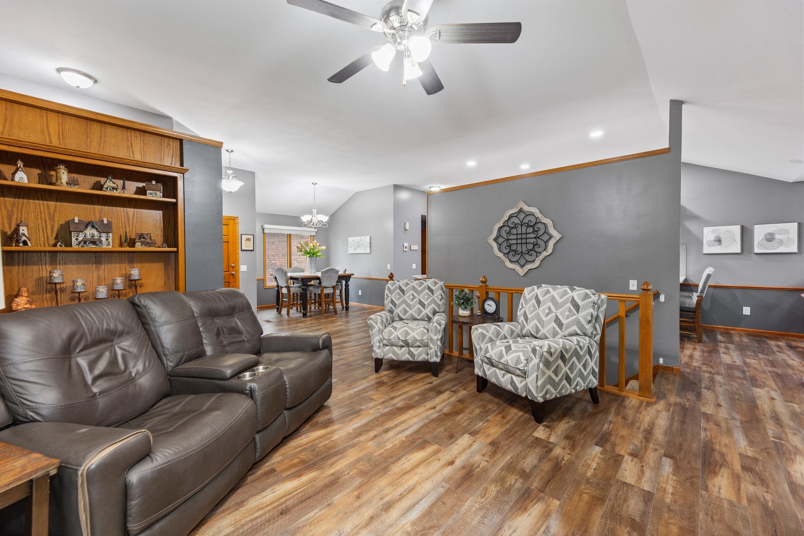 12018 W Rolling Hills St Property Photo 14