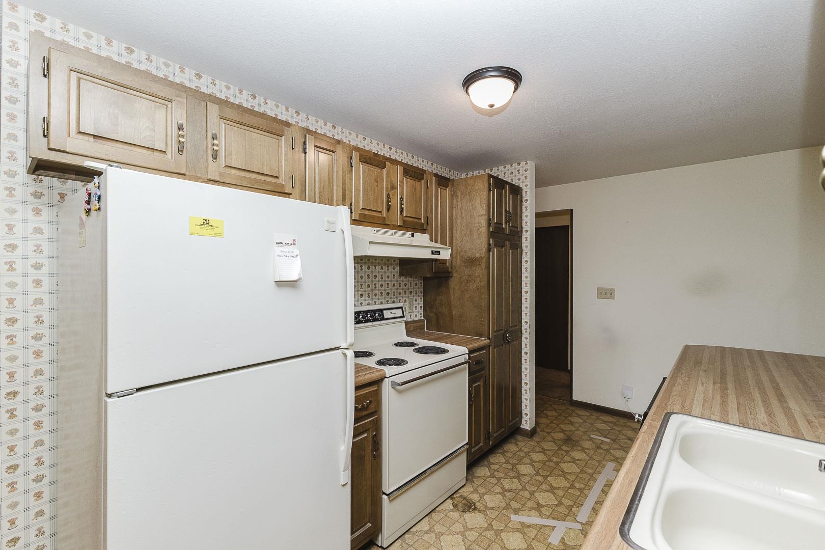 3231 N Brookfield Property Photo 7