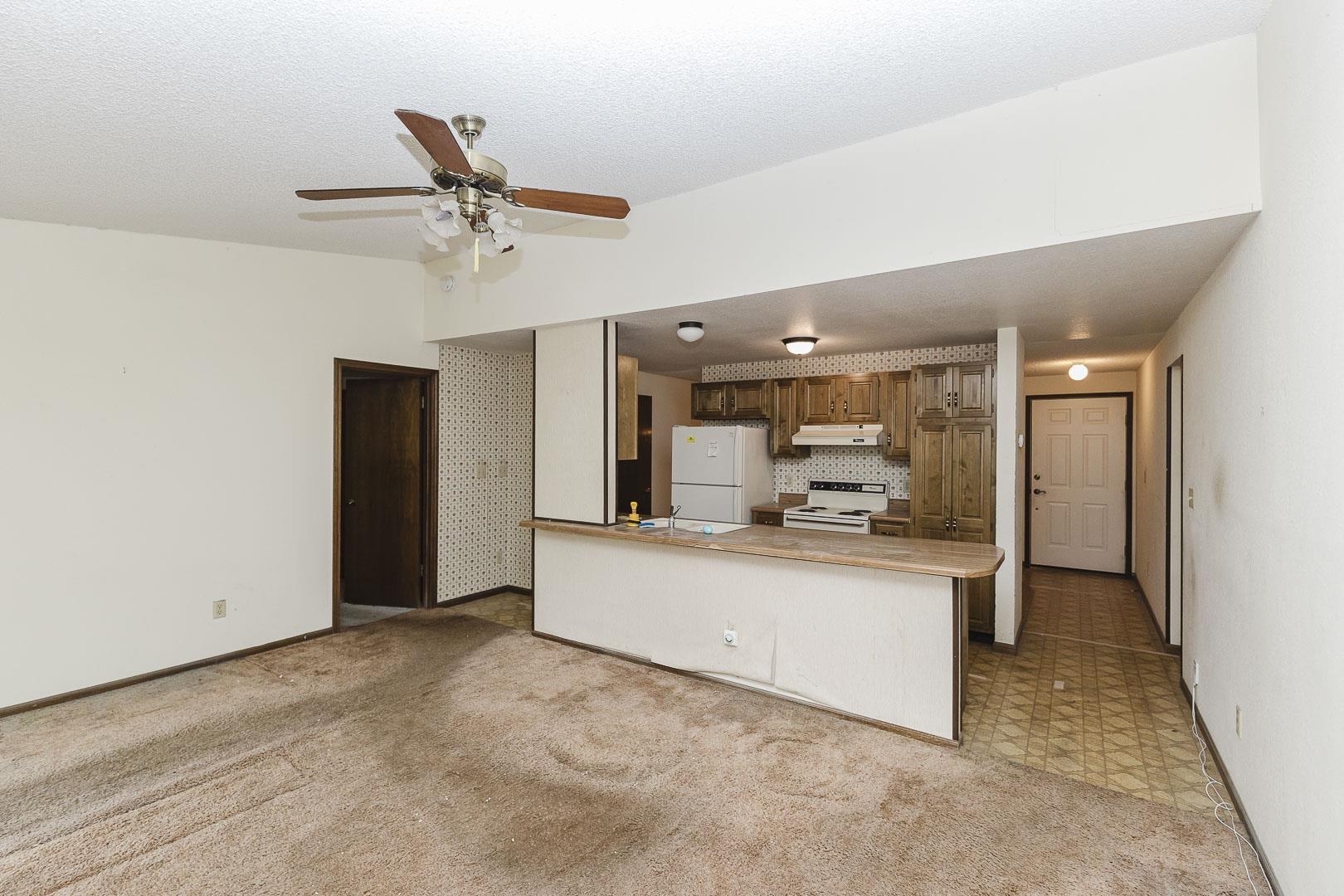 3231 N Brookfield Property Photo 9