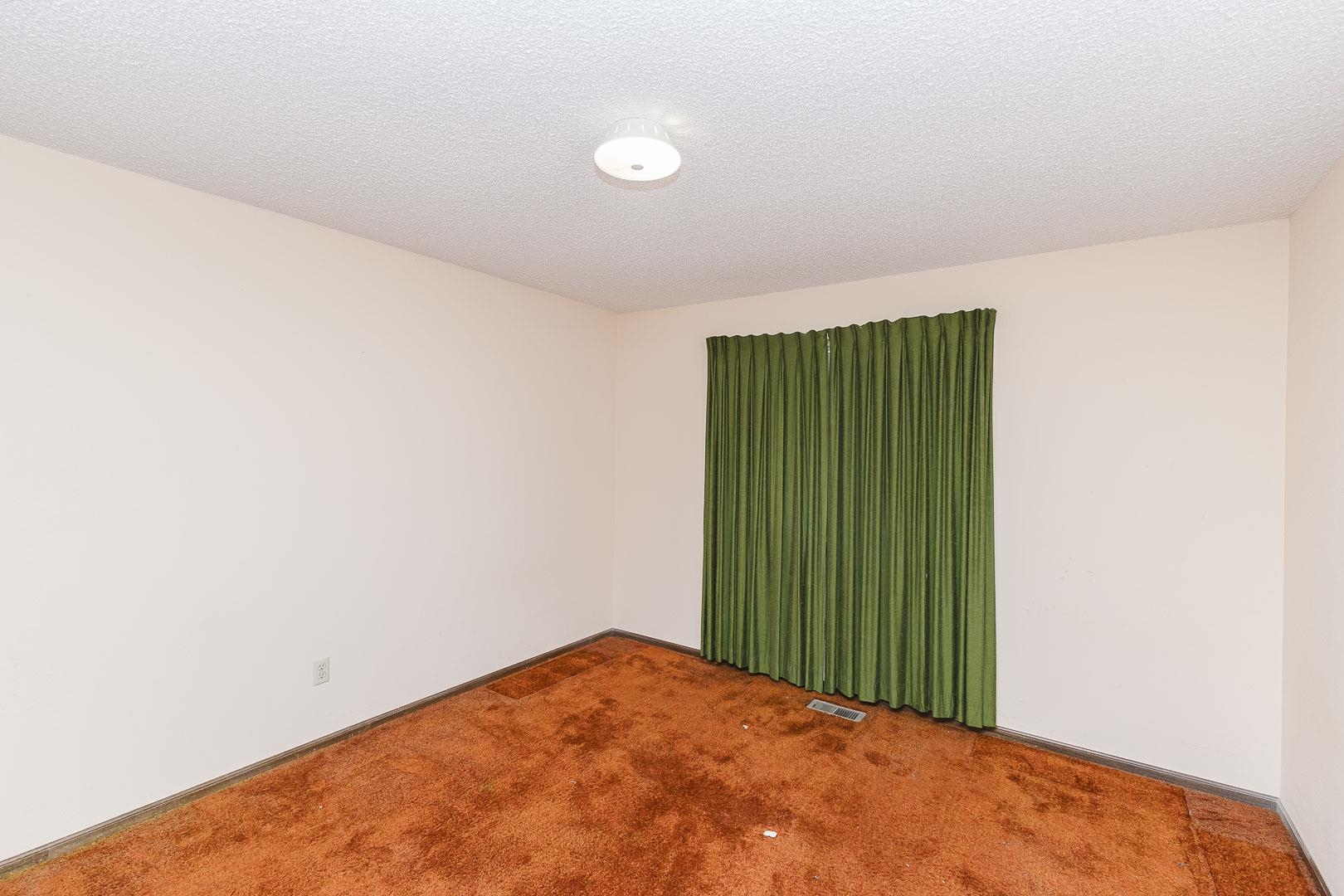 3231 N Brookfield Property Photo 18