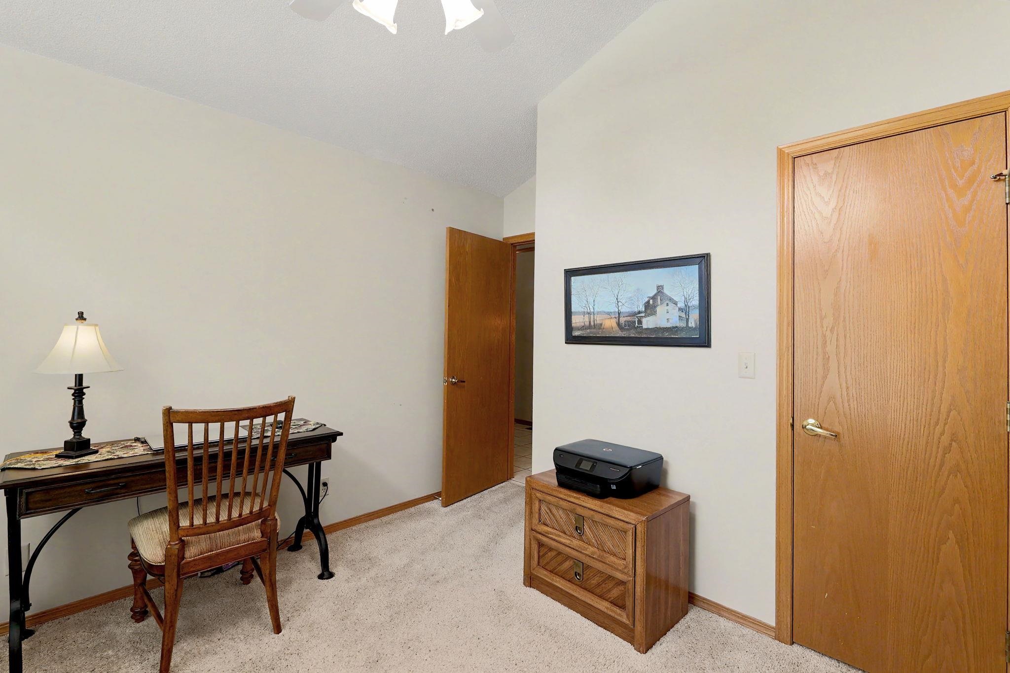 1212 N Sunset Dr Property Photo 15