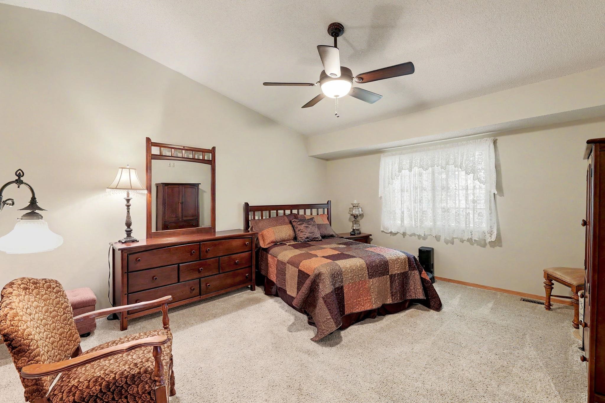 1212 N Sunset Dr Property Photo 18